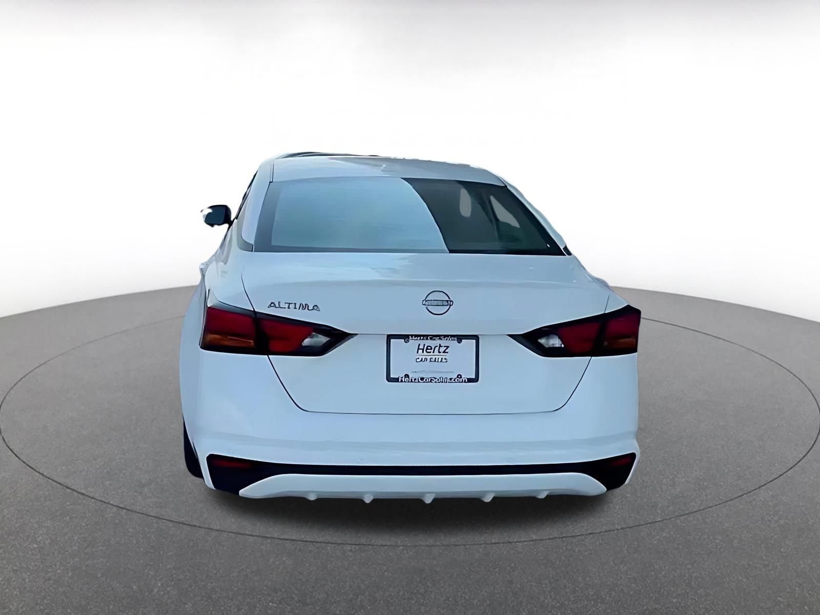 Thumbnail: 2025 Nissan Altima - 10
