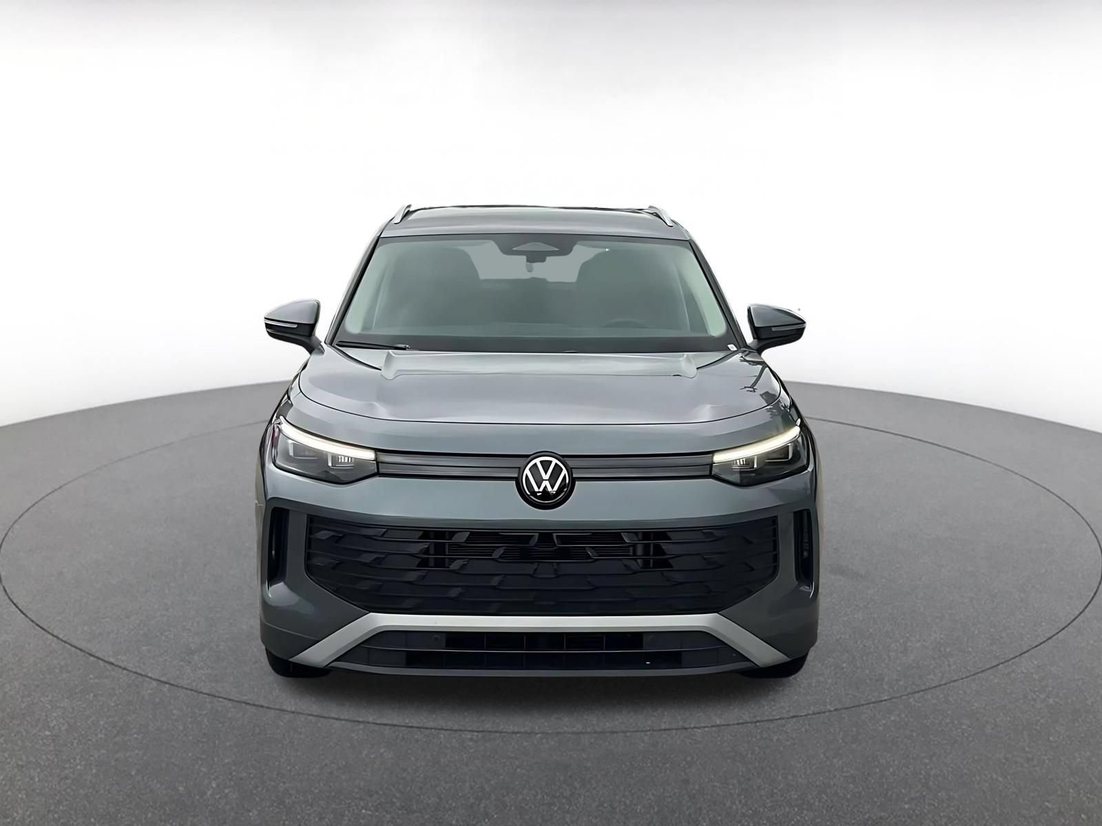 Thumbnail: 2026 Volkswagen Tiguan - 4
