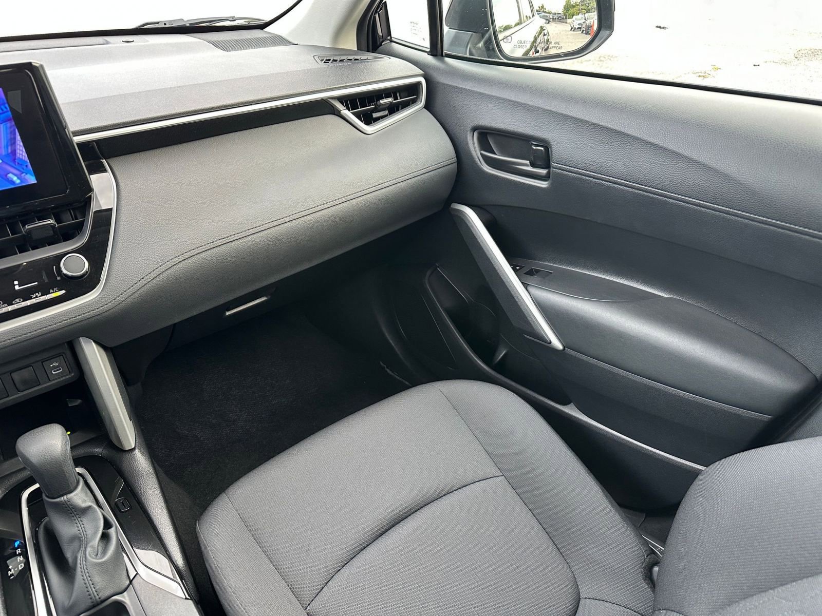 Thumbnail: 2025 Toyota Corolla Cross - 34