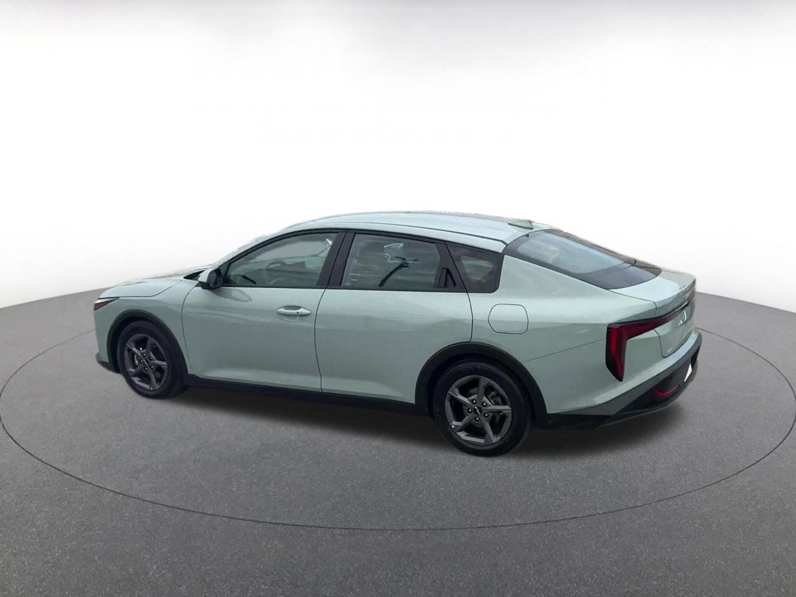 Thumbnail: 2025 Kia K4 - 10