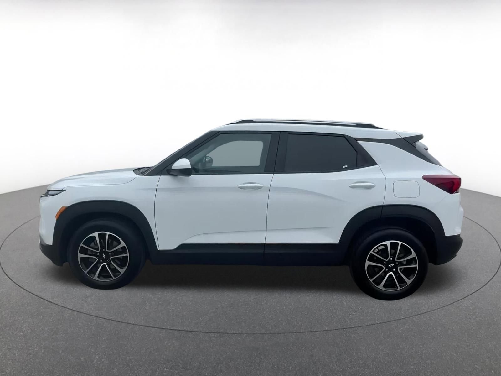 Thumbnail: 2025 Chevrolet TrailBlazer - 9