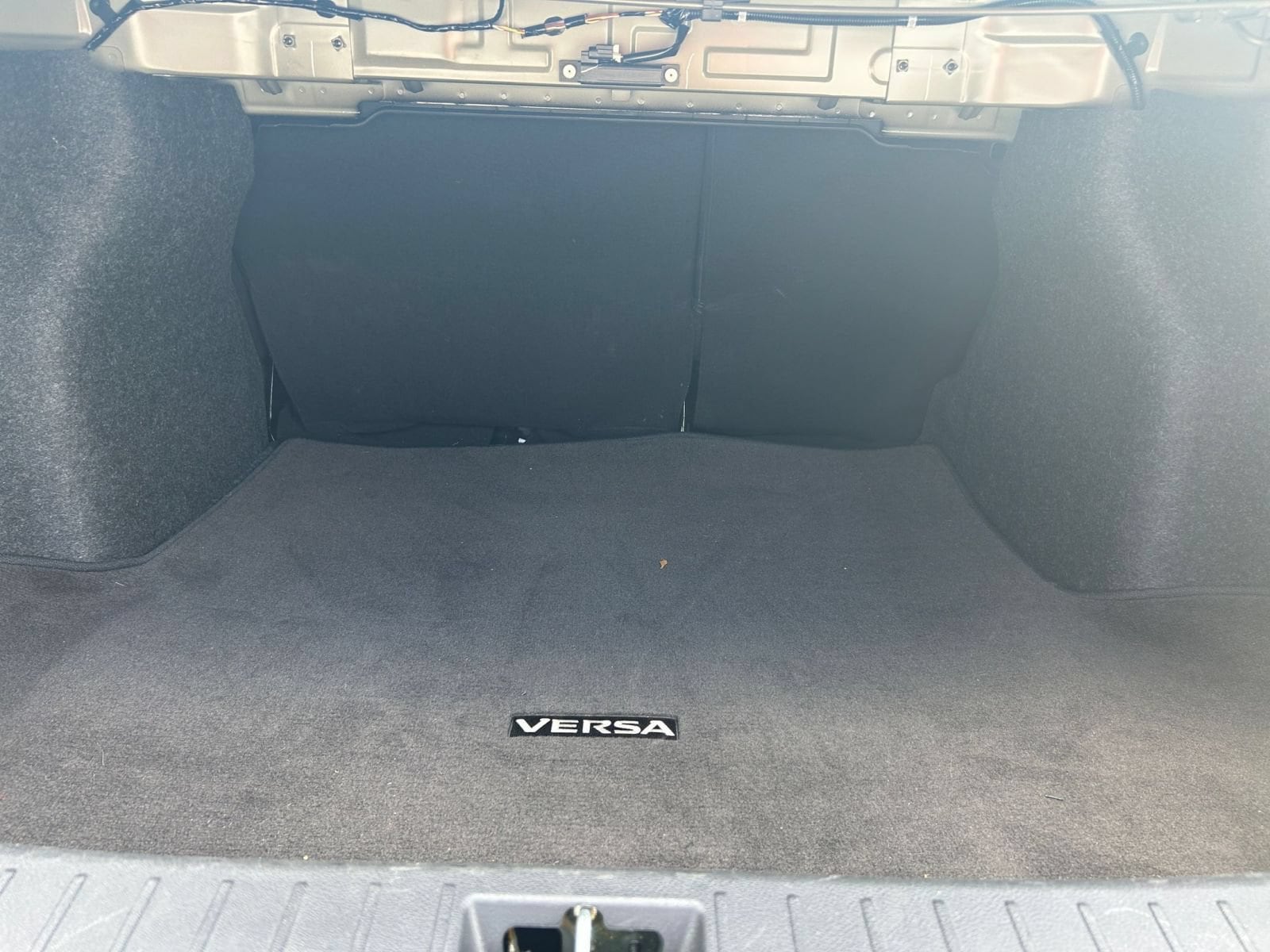 Thumbnail: 2025 Nissan Versa - 25