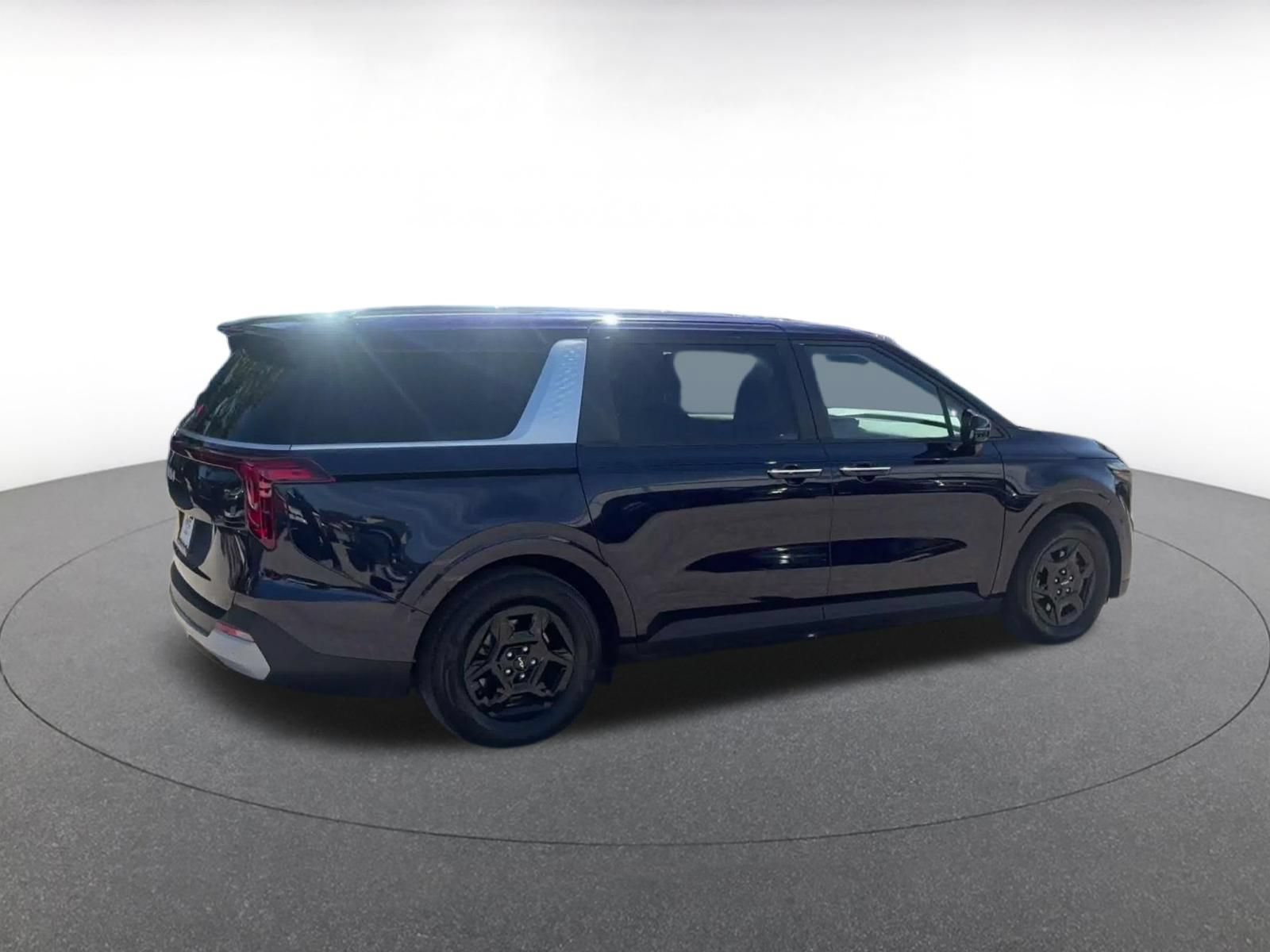 Thumbnail: 2026 Kia Carnival - 13