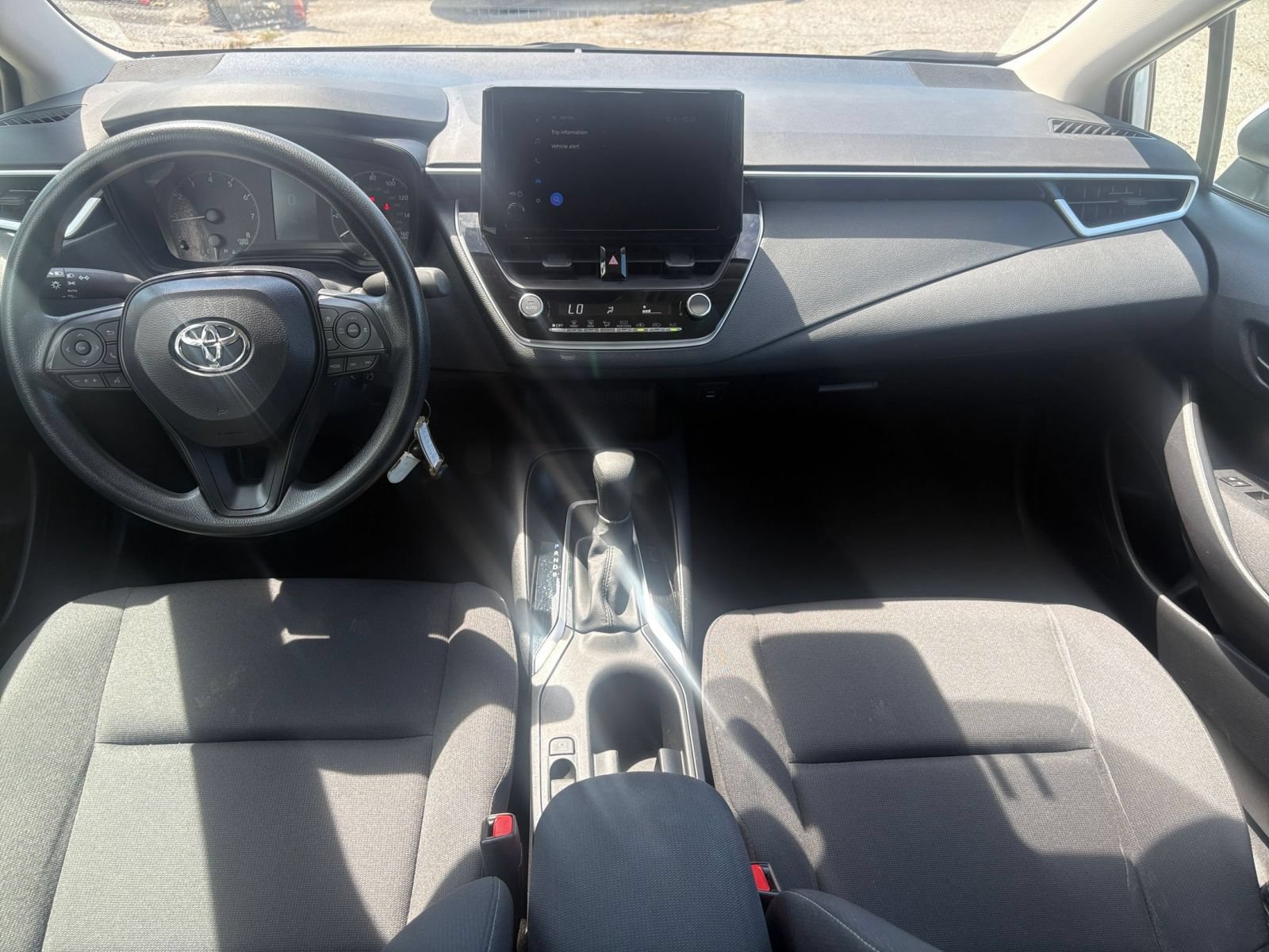 Thumbnail: 2025 Toyota Corolla - 23