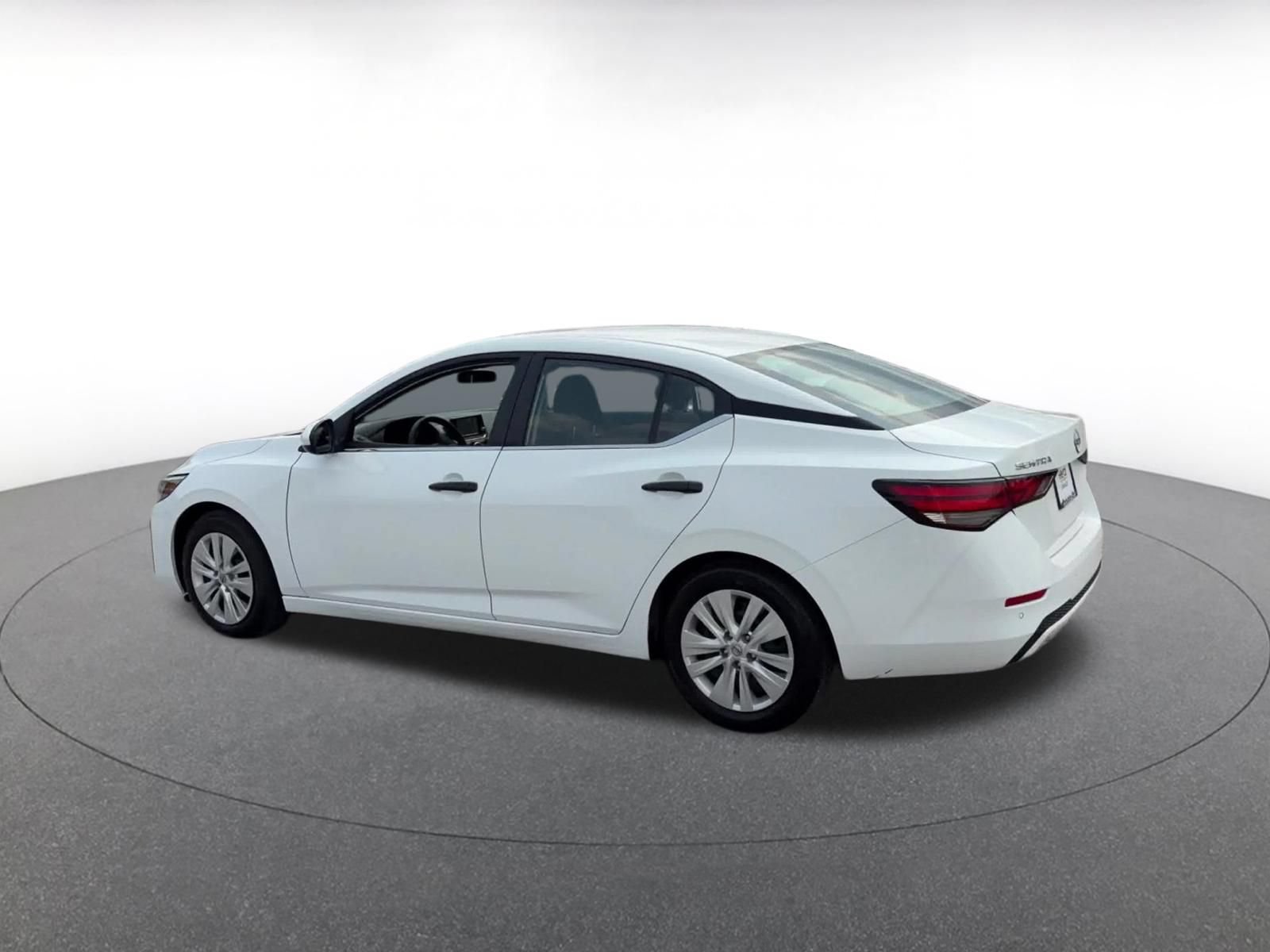 Thumbnail: 2025 Nissan Sentra - 9