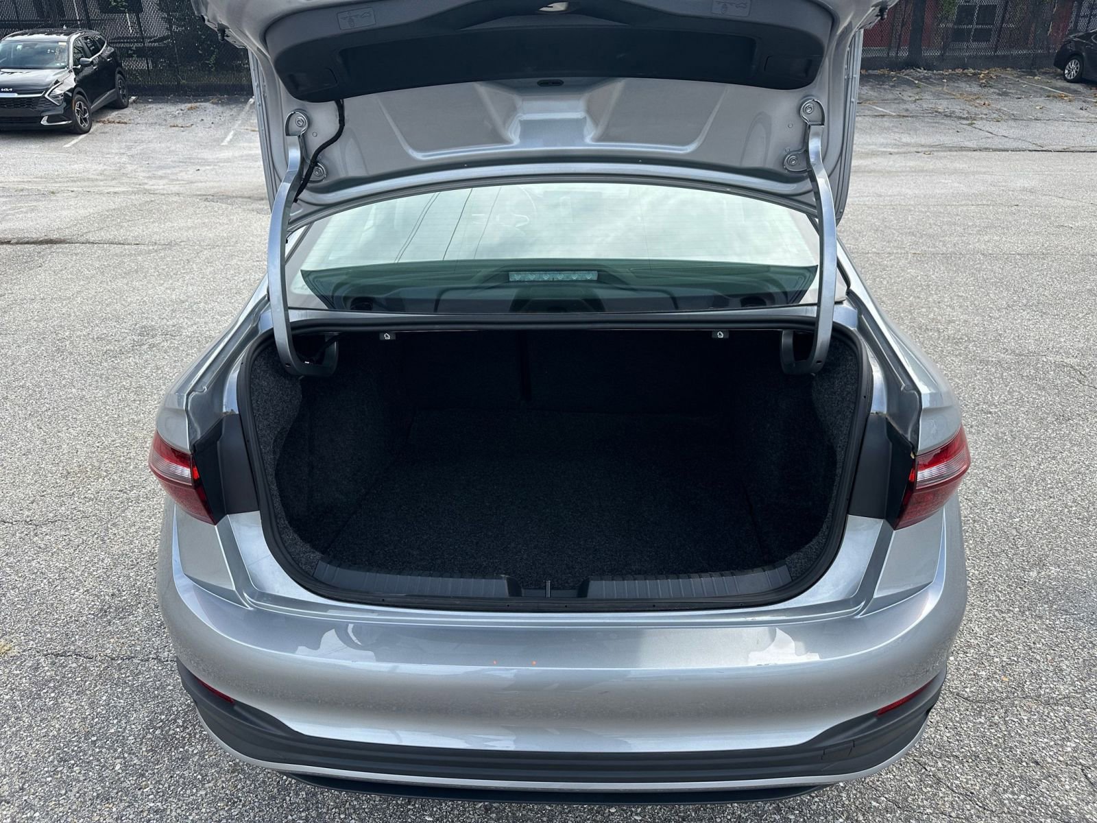 Thumbnail: 2025 Volkswagen Jetta - 30