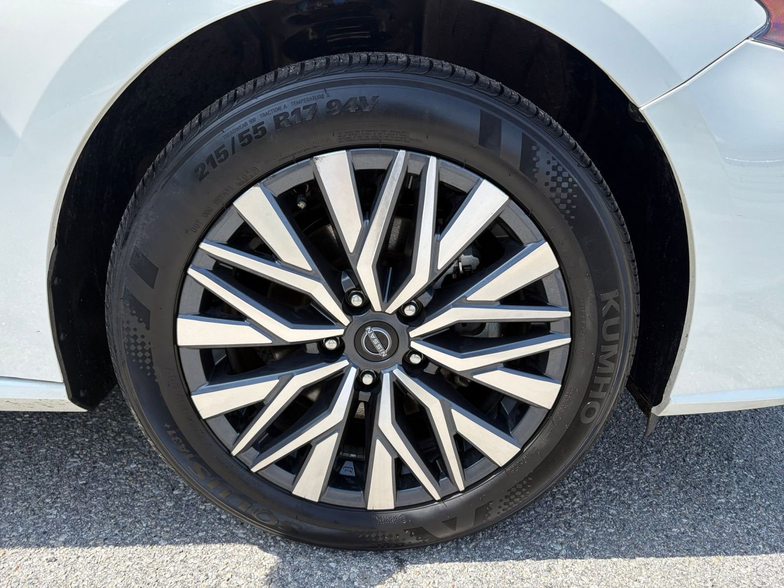 Thumbnail: 2025 Nissan Altima - 30