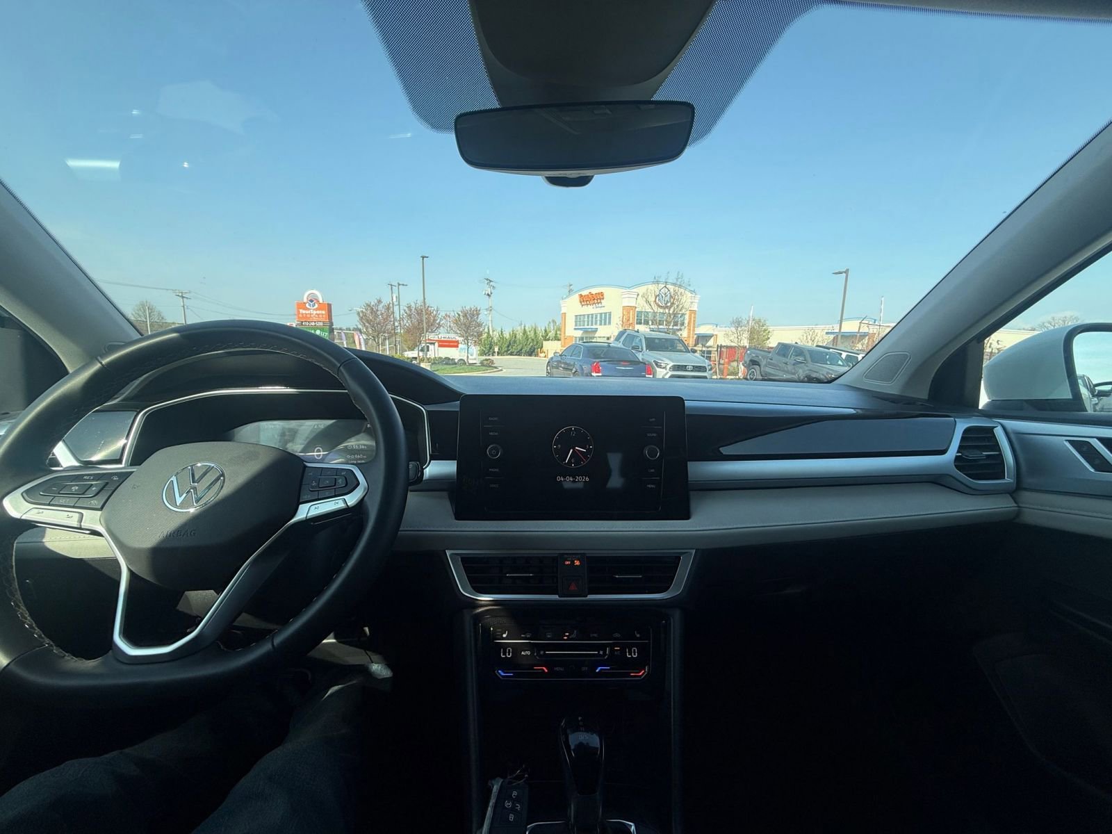 Thumbnail: 2025 Volkswagen Taos - 34