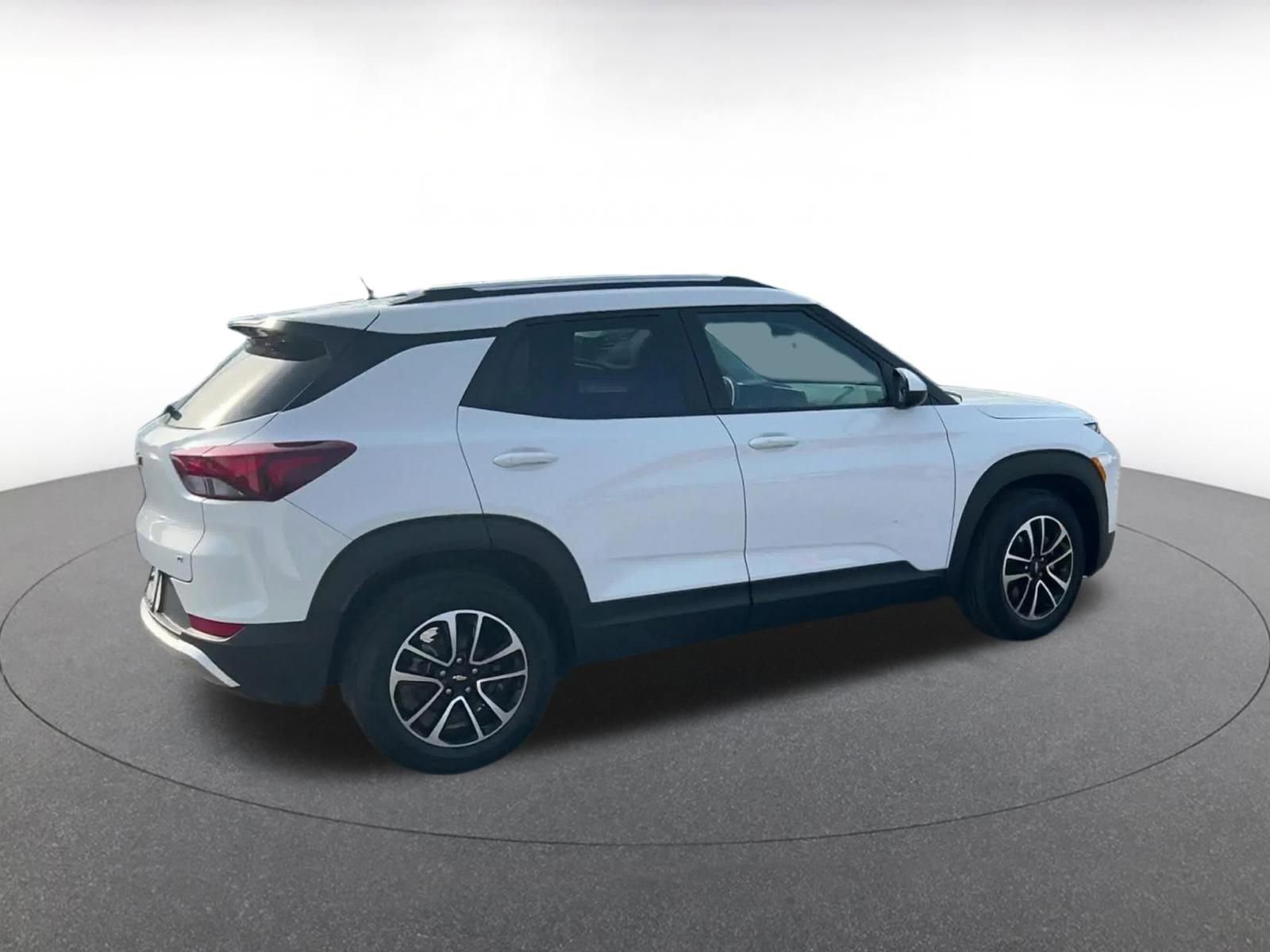 Thumbnail: 2025 Chevrolet TrailBlazer - 15