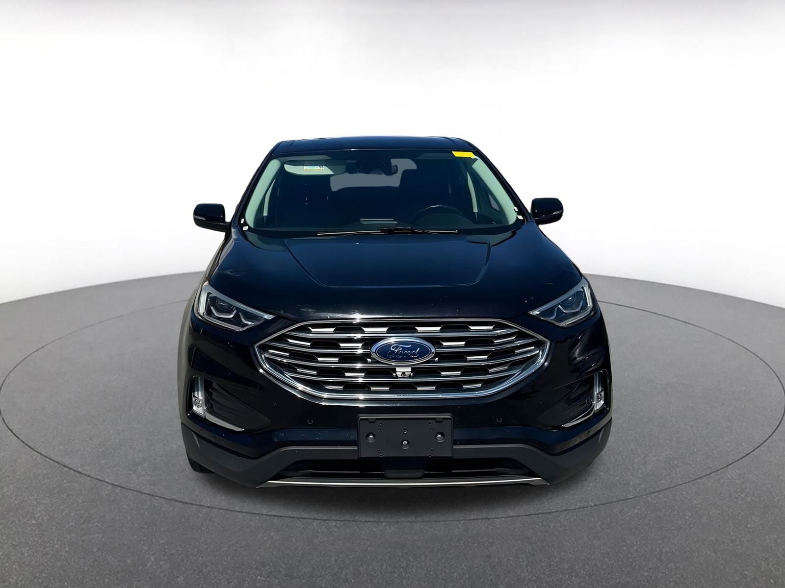Thumbnail: 2022 Ford Edge - 2