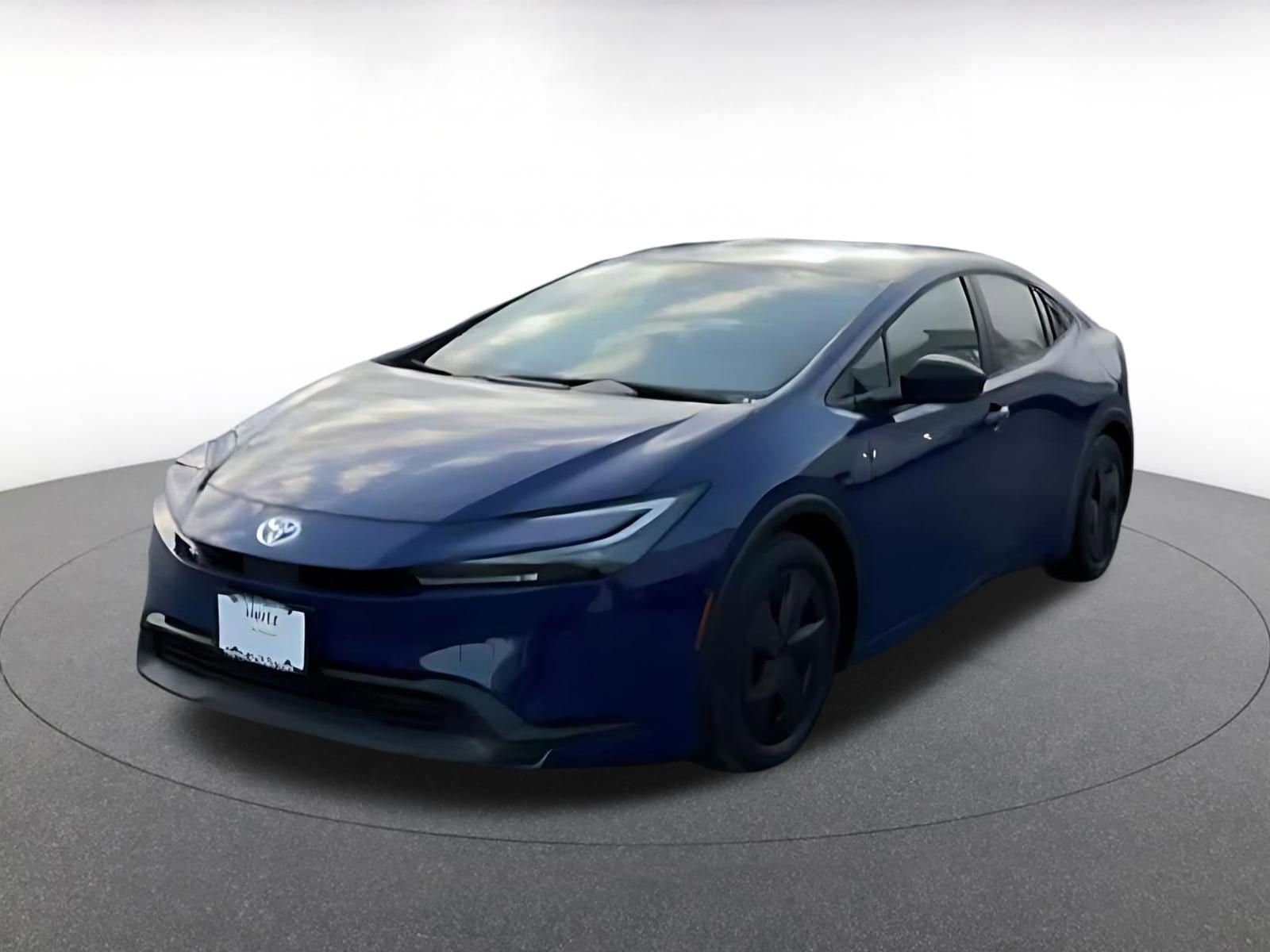 Thumbnail: 2025 Toyota Prius - 4