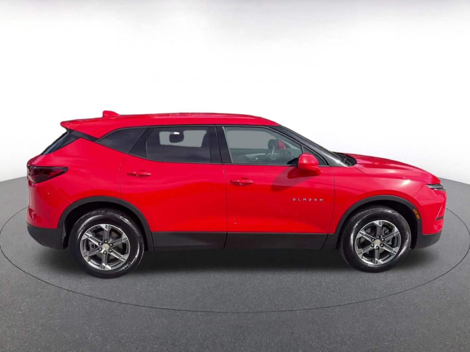 Thumbnail: 2026 Chevrolet Blazer - 16