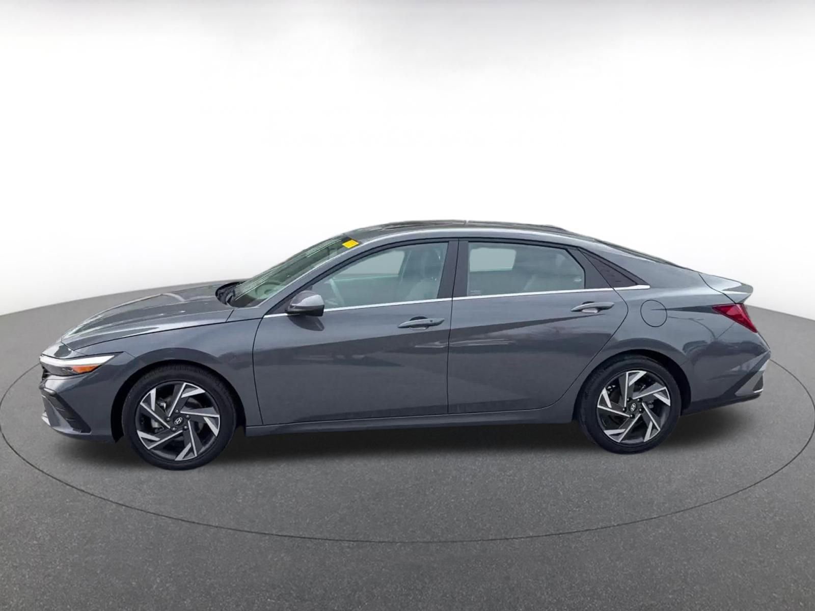 Thumbnail: 2025 Hyundai Elantra - 9