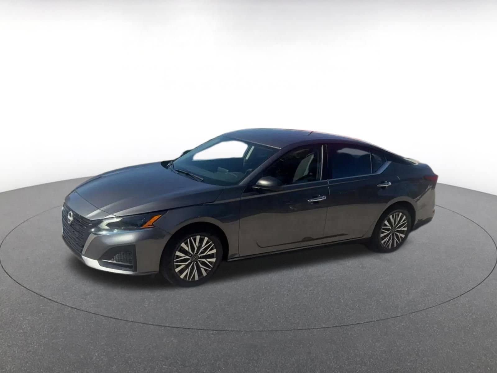 Thumbnail: 2025 Nissan Altima - 7