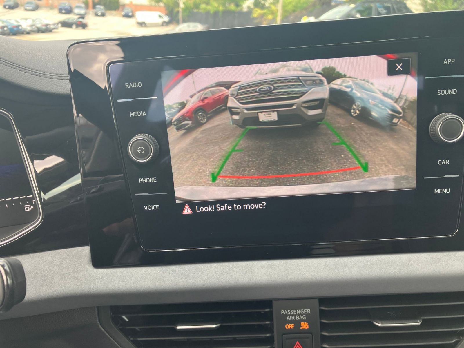 Thumbnail: 2025 Volkswagen Jetta - 17