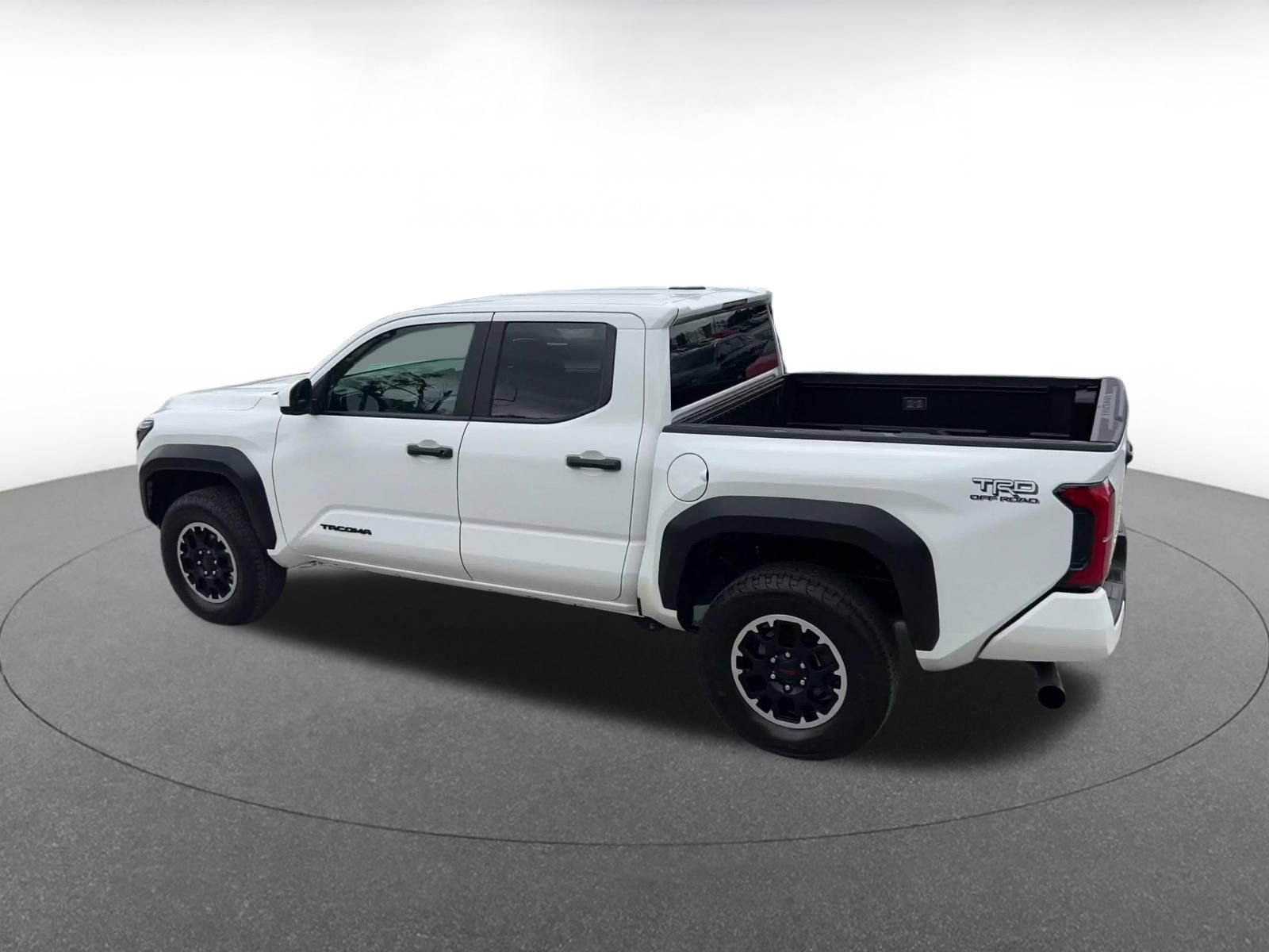 Thumbnail: 2025 Toyota Tacoma - 10