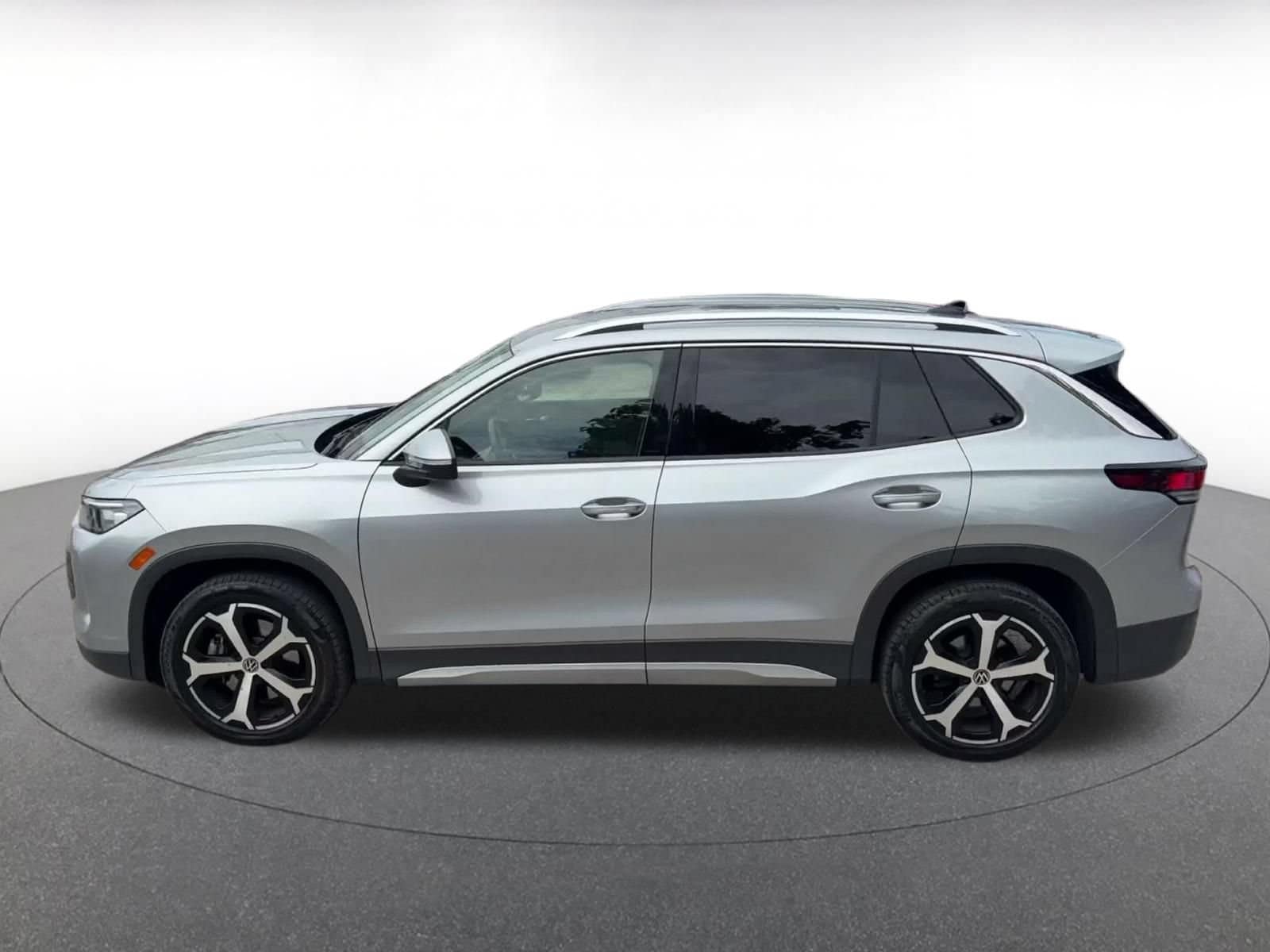 Thumbnail: 2026 Volkswagen Tiguan - 8