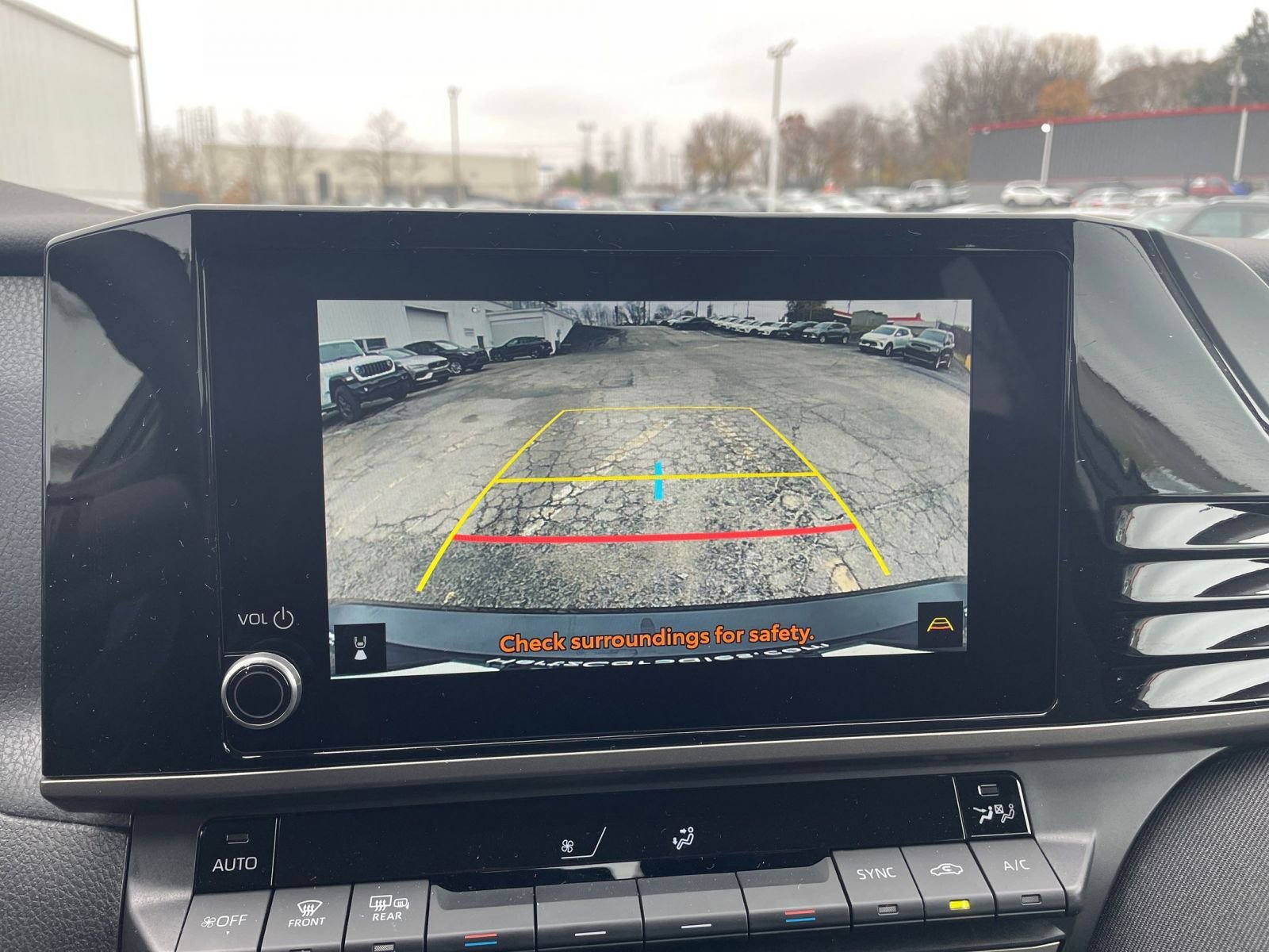 Thumbnail: 2025 Toyota Camry - 17