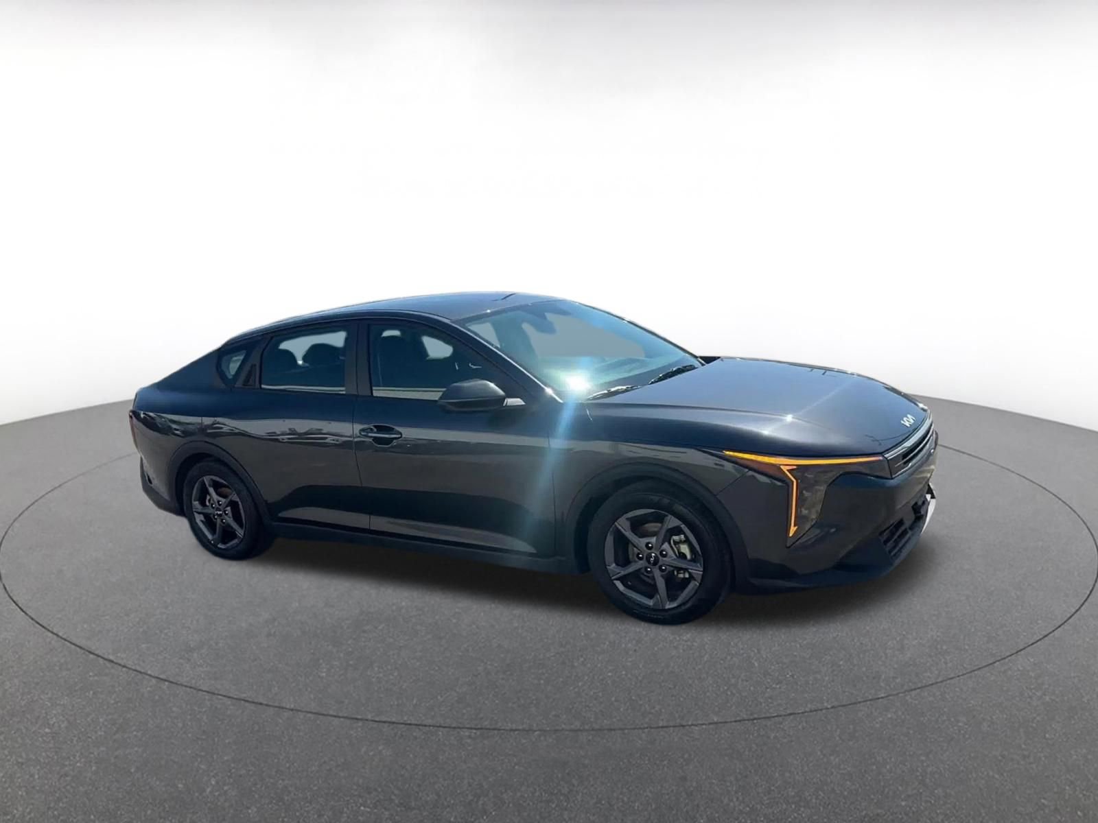 Thumbnail: 2025 Kia K4 - 2