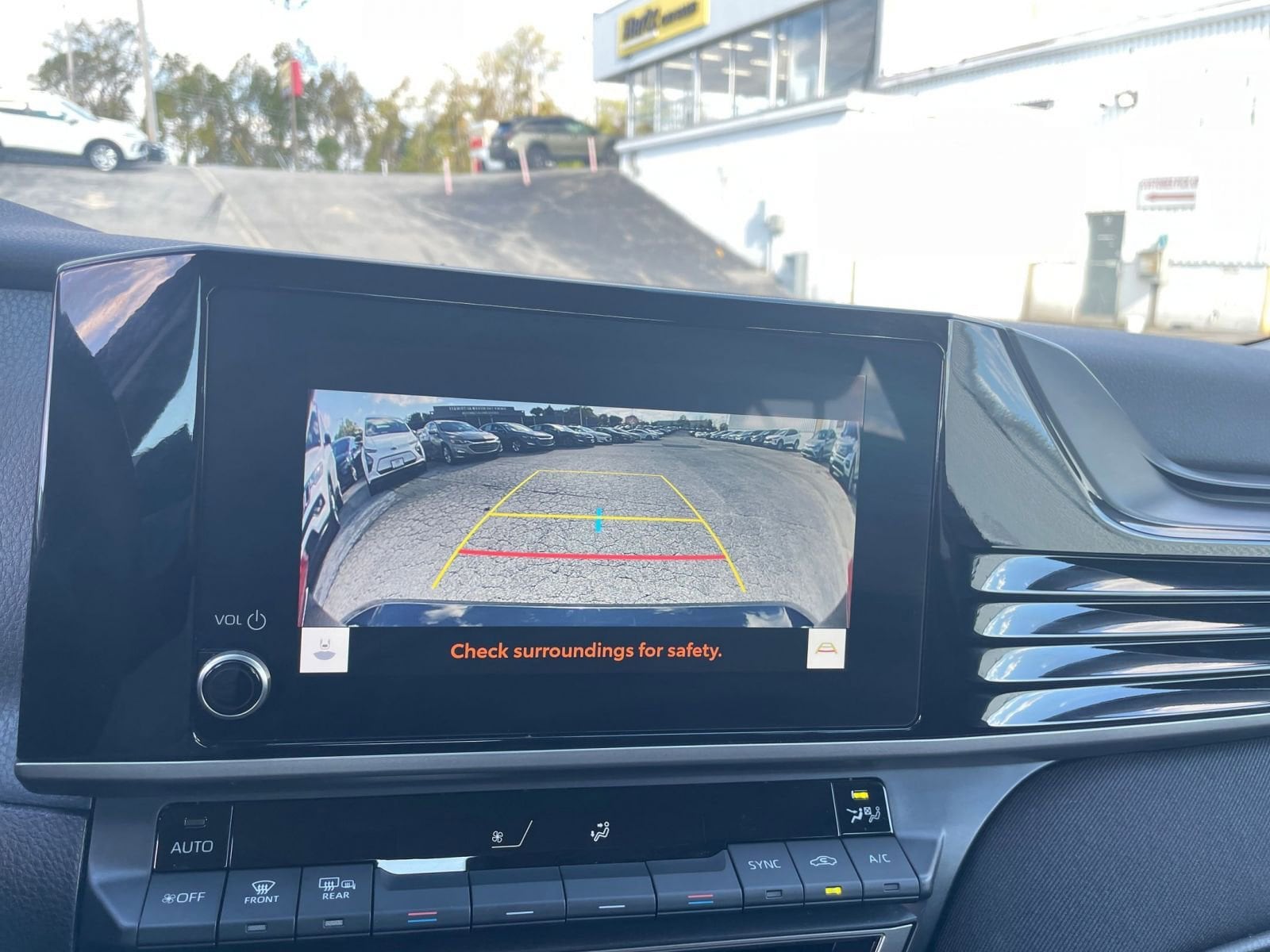 Thumbnail: 2025 Toyota Camry - 17