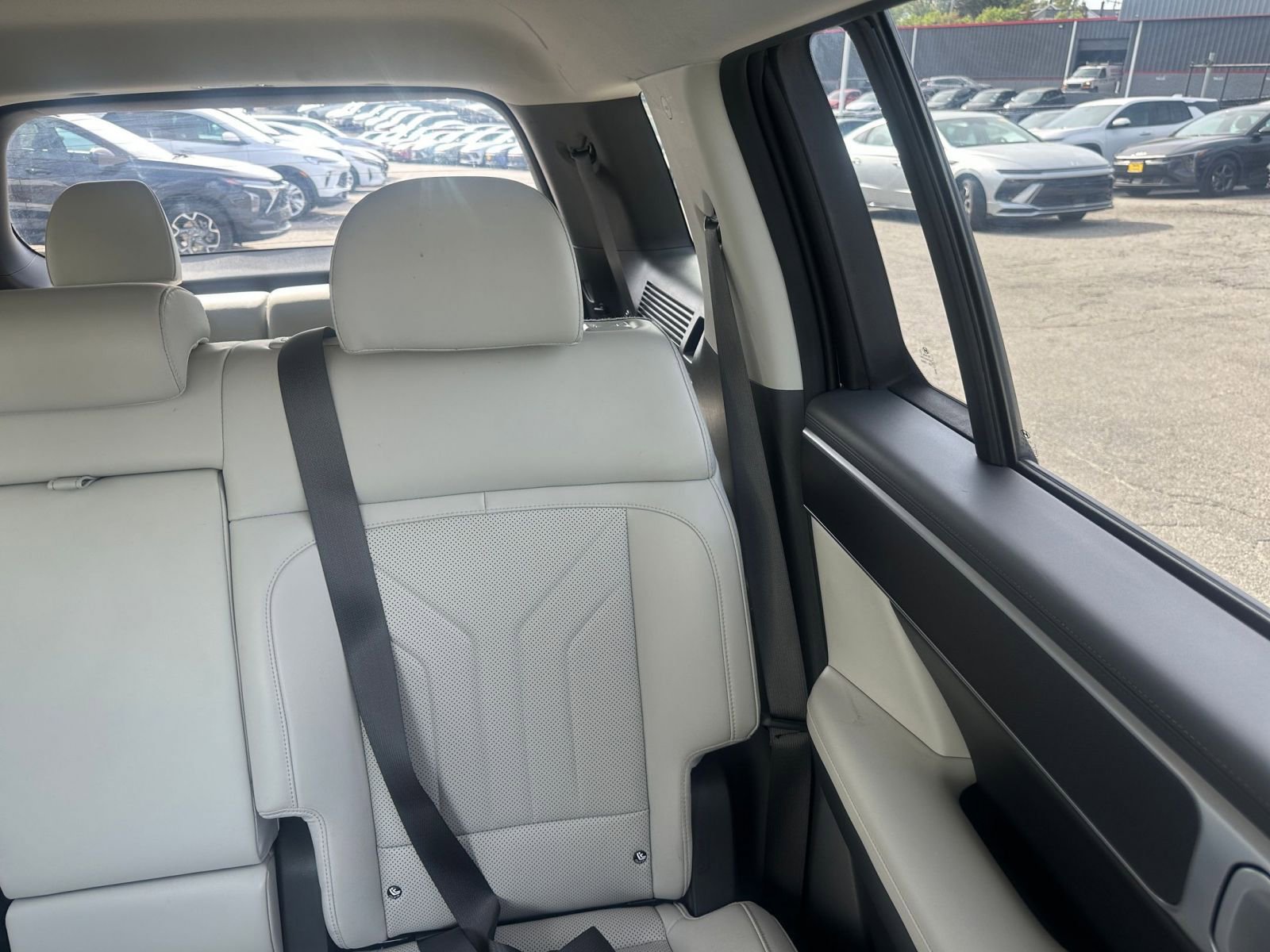 Thumbnail: 2025 Hyundai Santa Fe - 32