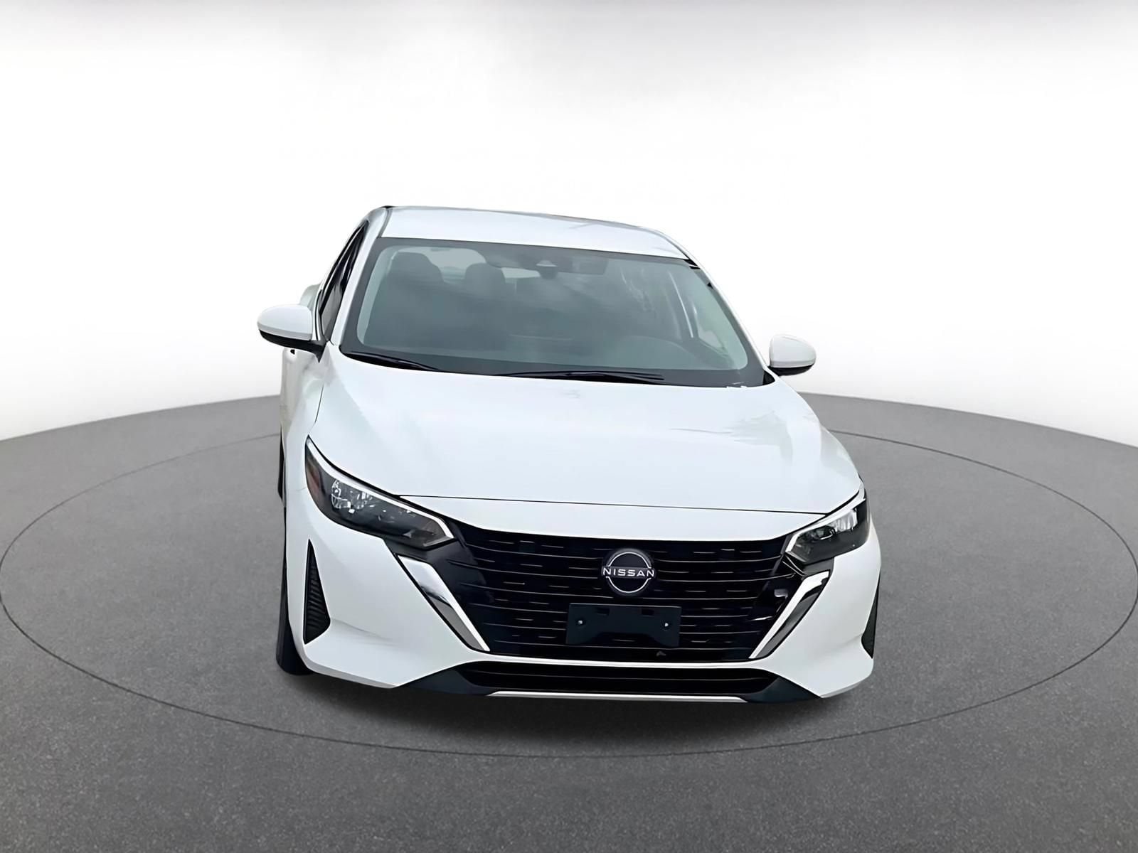 Thumbnail: 2025 Nissan Sentra - 3