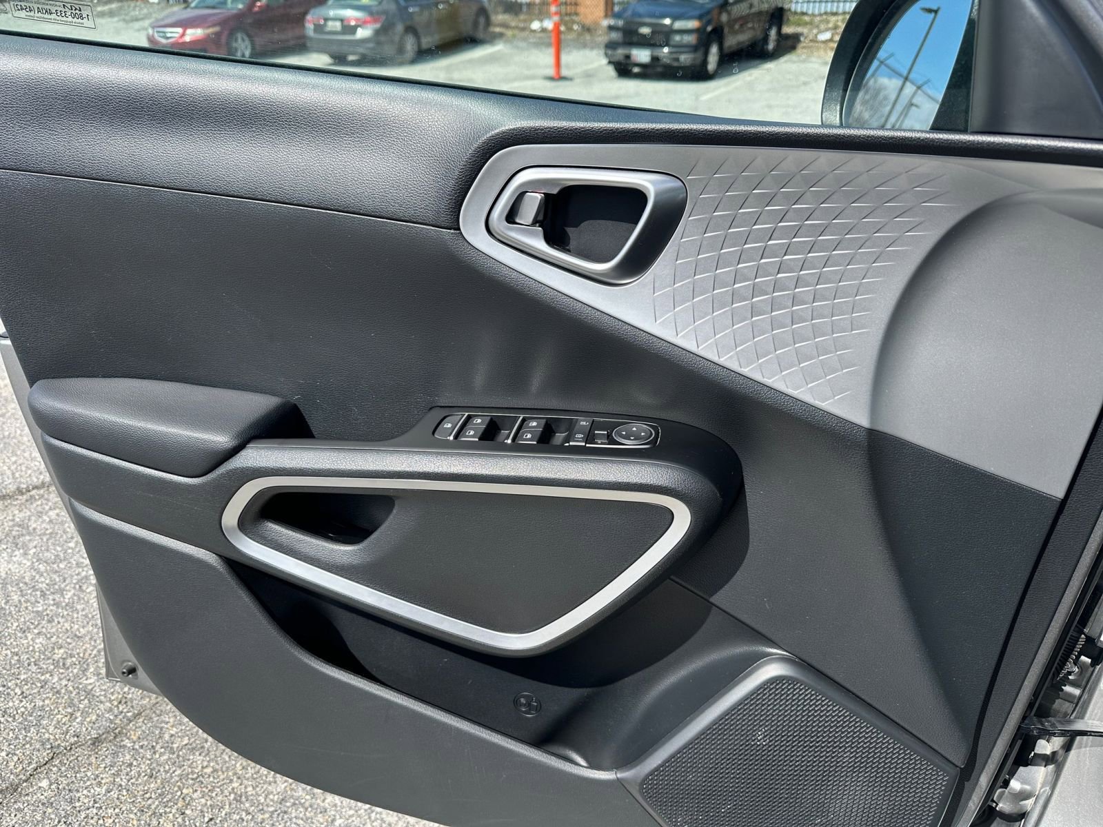 Thumbnail: 2023 Kia Soul - 20