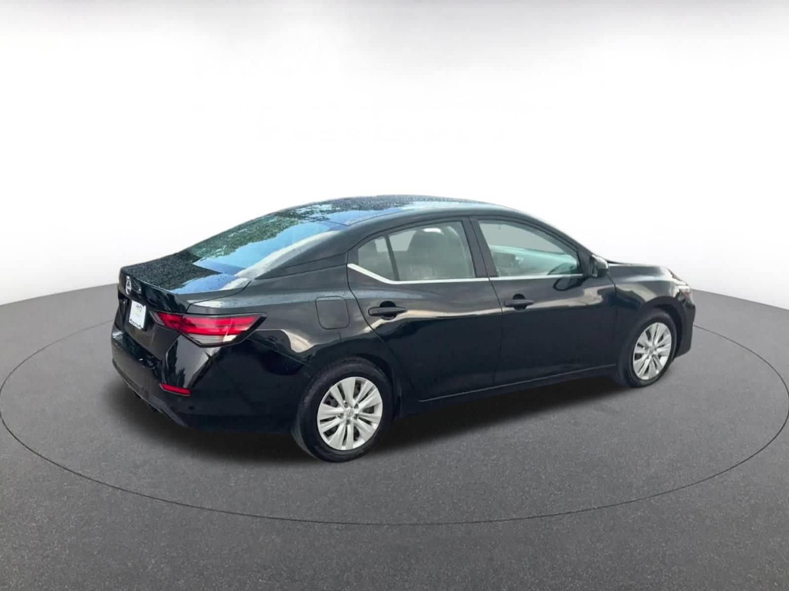 Thumbnail: 2025 Nissan Sentra - 14