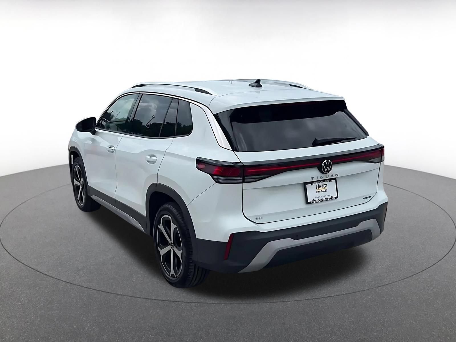 Thumbnail: 2026 Volkswagen Tiguan - 9