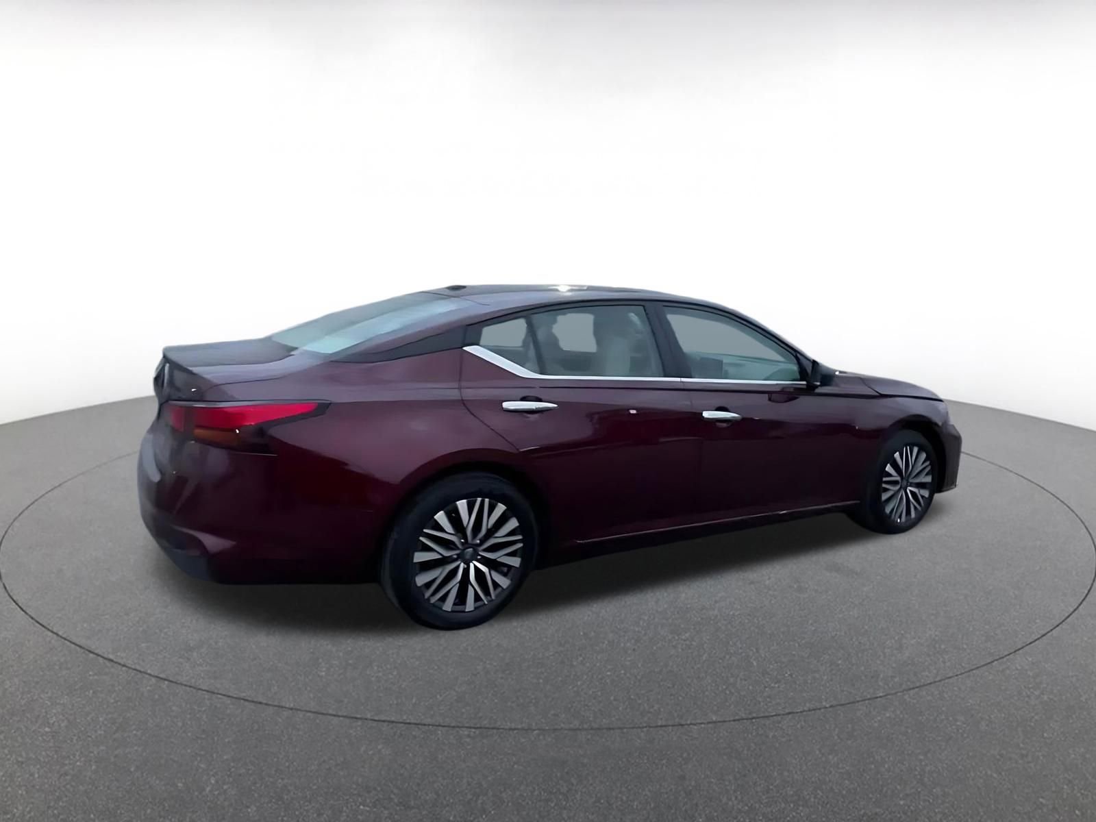 Thumbnail: 2025 Nissan Altima - 14