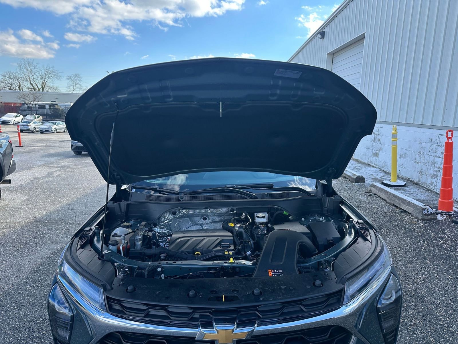 Thumbnail: 2025 Chevrolet Trax - 30