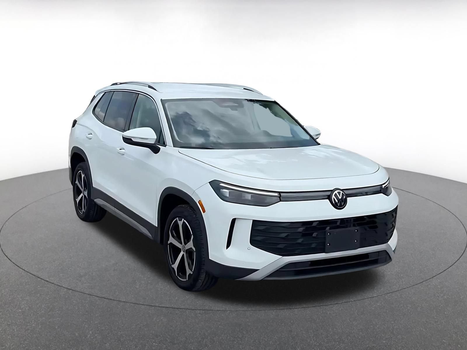 Thumbnail: 2026 Volkswagen Tiguan - 3