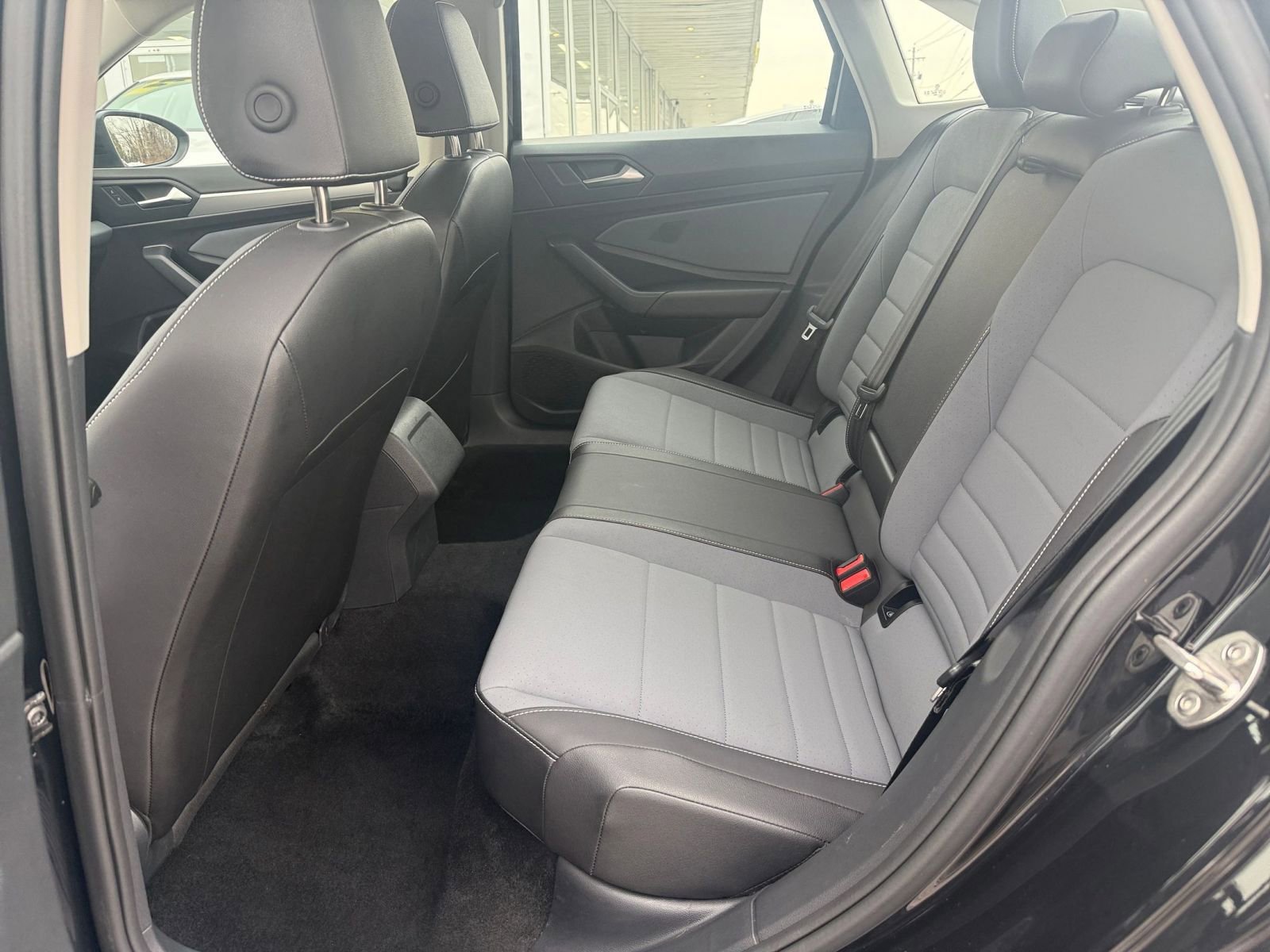 Thumbnail: 2025 Volkswagen Jetta - 25