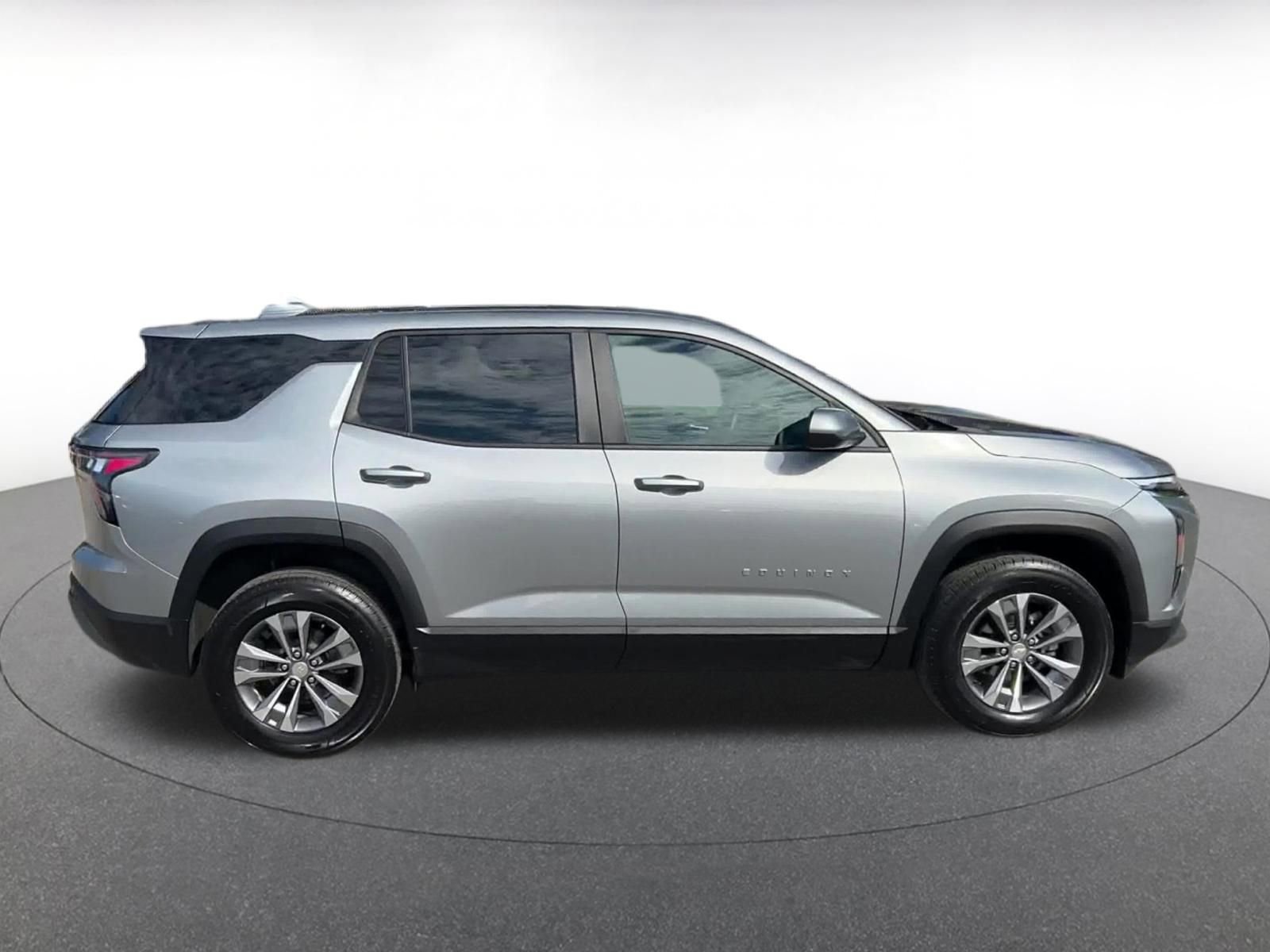 Thumbnail: 2025 Chevrolet Equinox - 16