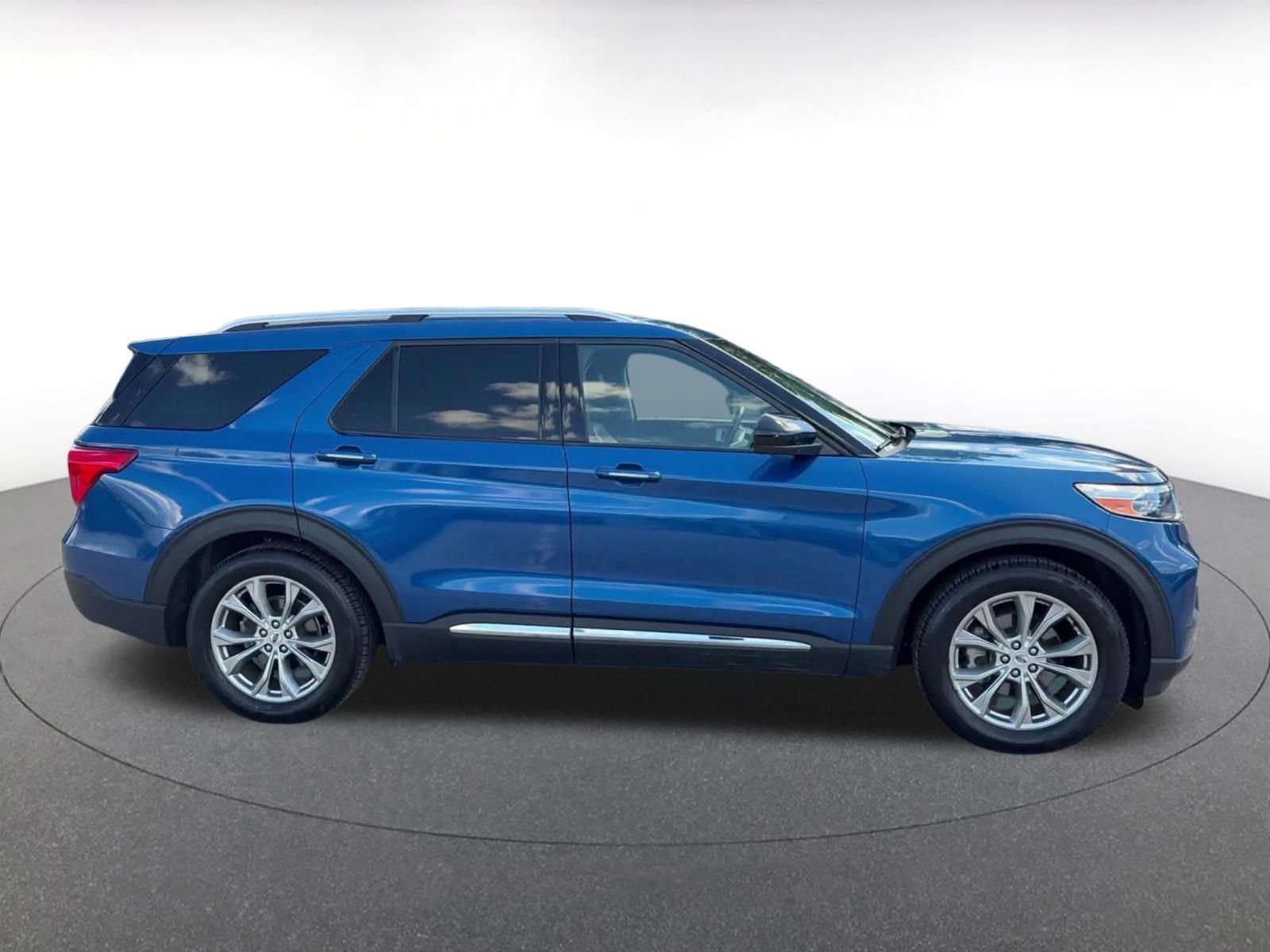 Thumbnail: 2023 Ford Explorer - 15