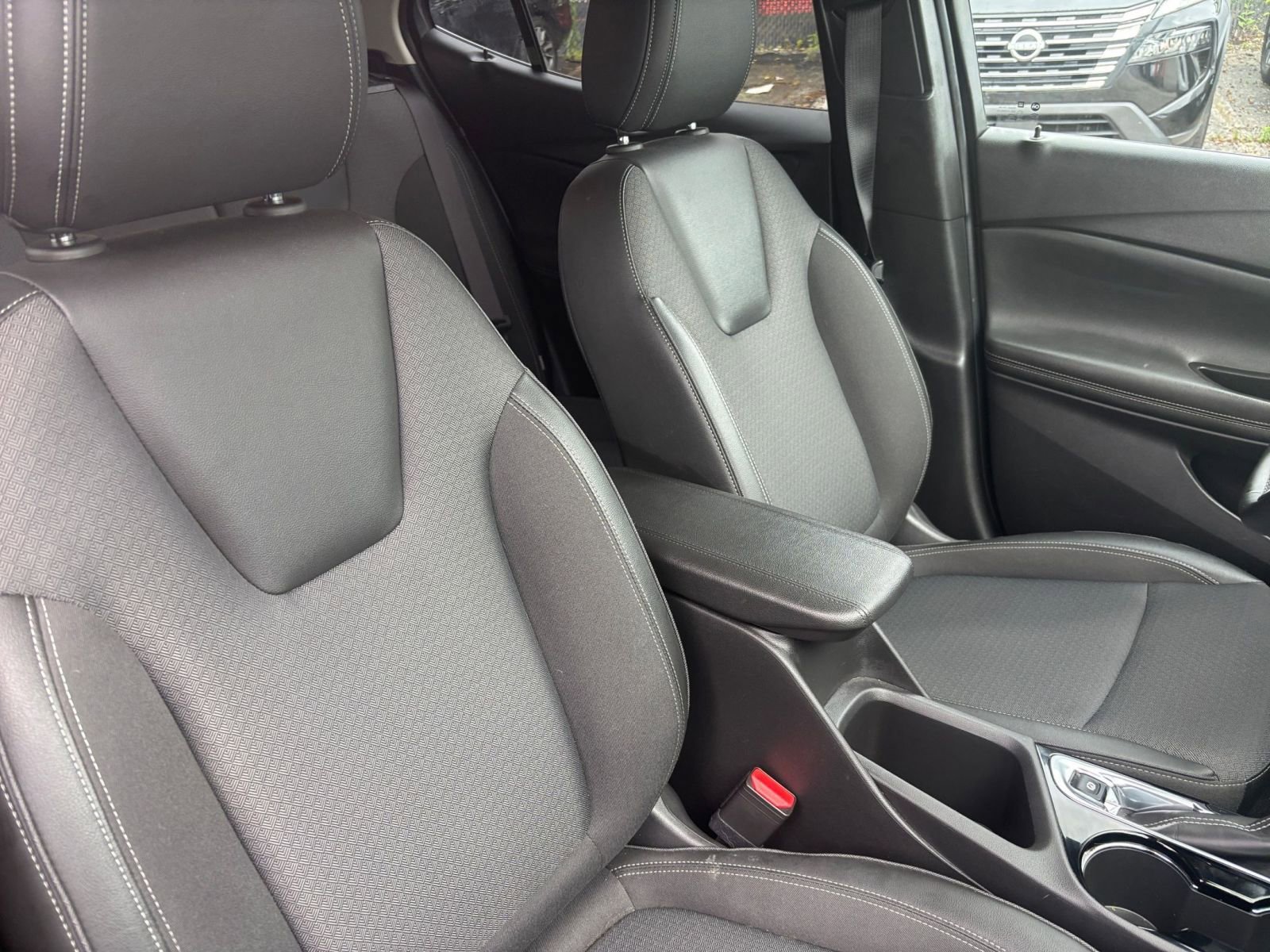 Thumbnail: 2025 Buick Encore GX - 31
