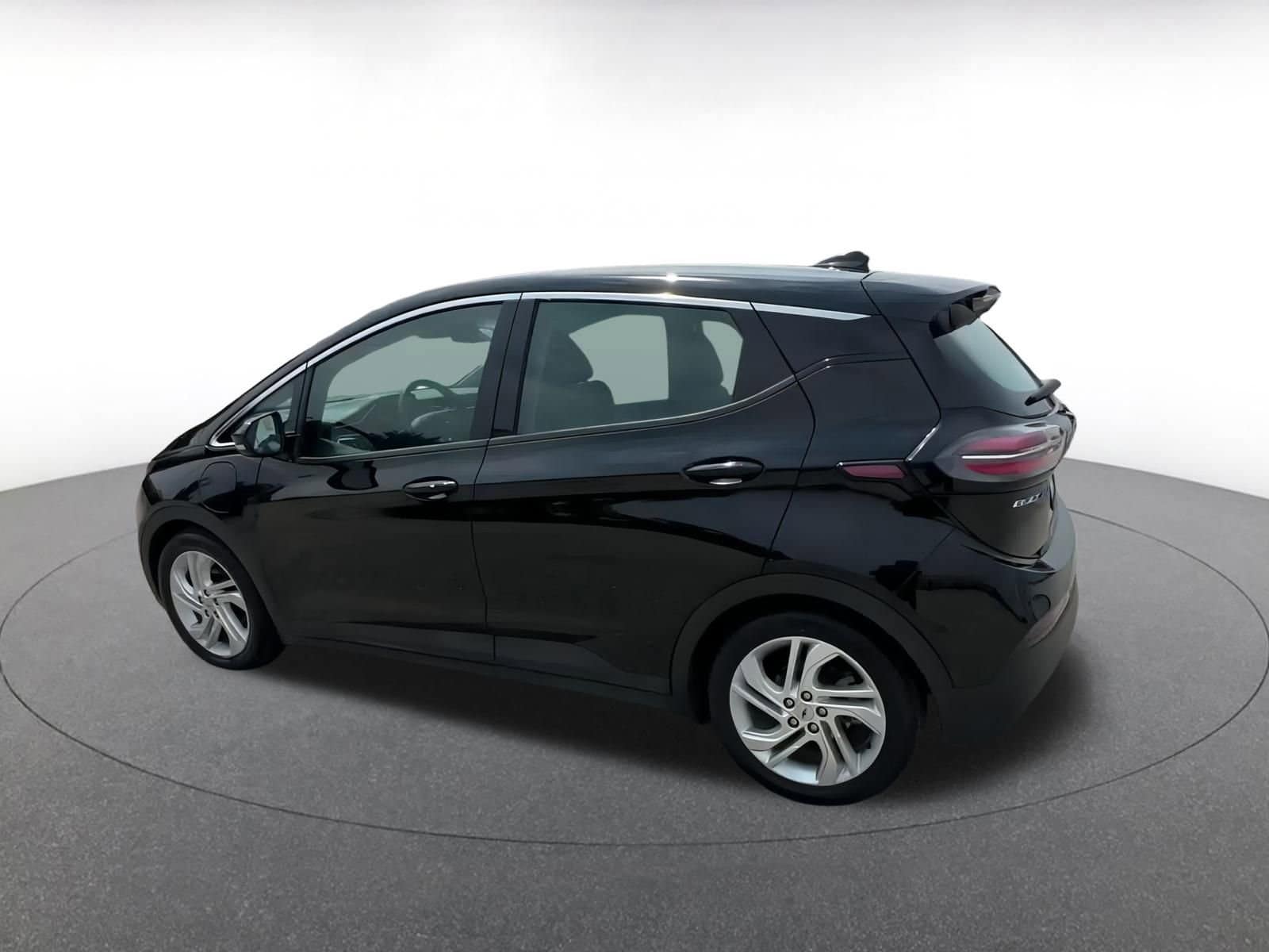 Thumbnail: 2023 Chevrolet Bolt EV - 10