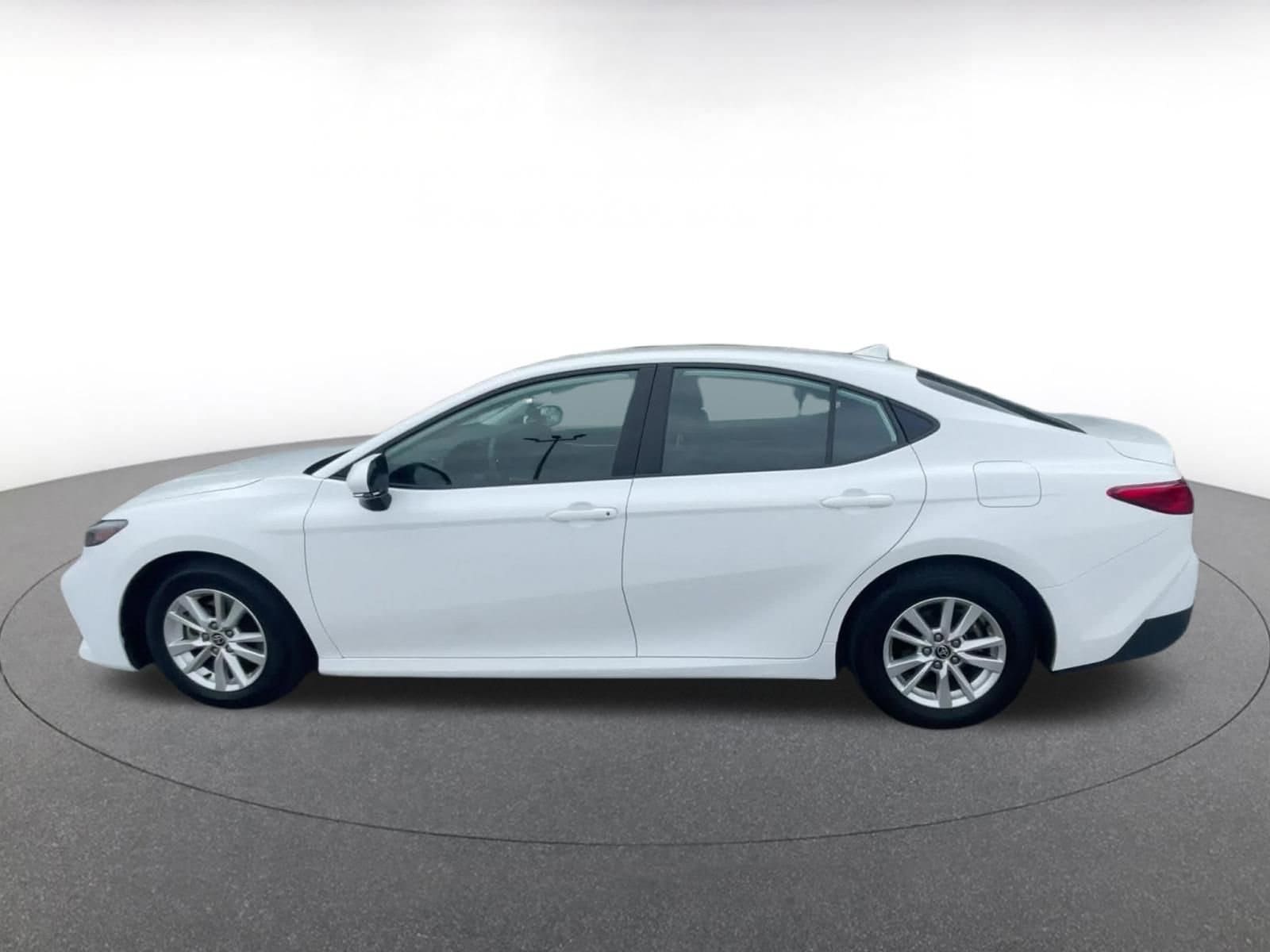 Thumbnail: 2025 Toyota Camry - 9