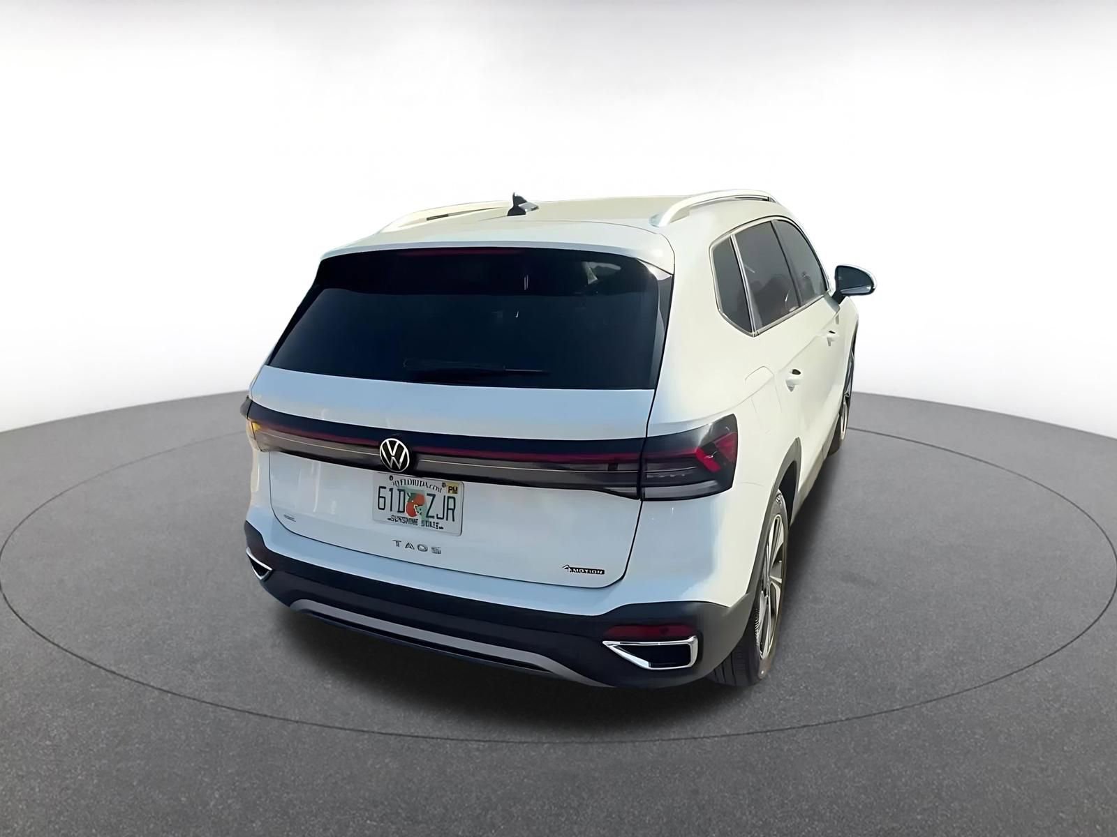 Thumbnail: 2025 Volkswagen Taos - 14