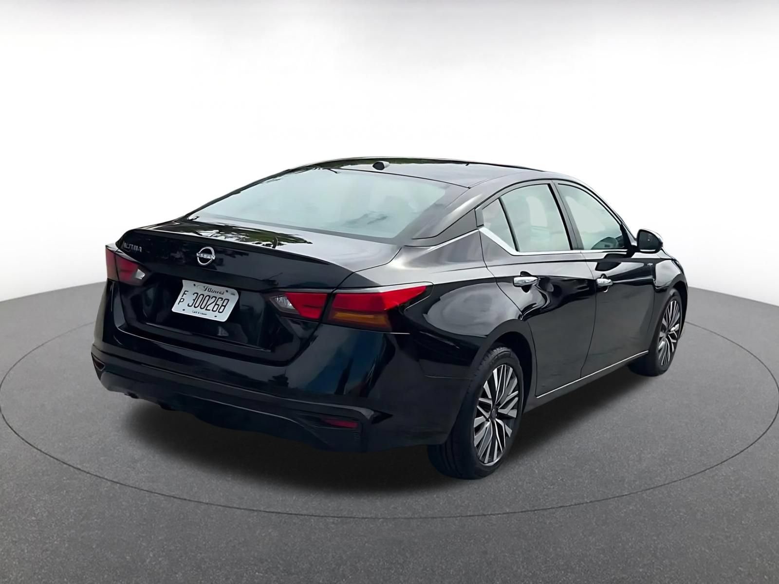 Thumbnail: 2025 Nissan Altima - 13