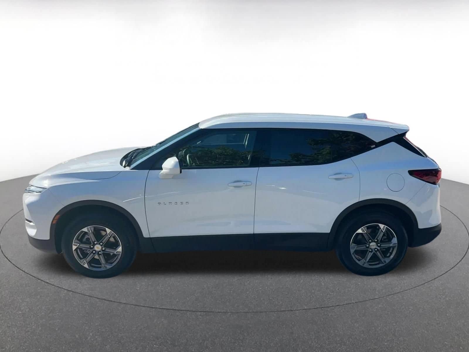 Thumbnail: 2026 Chevrolet Blazer - 8