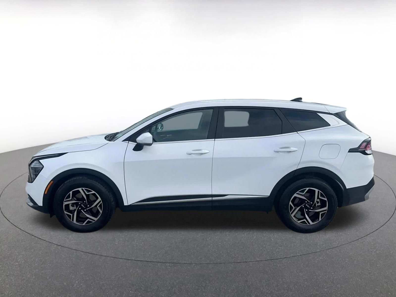 Thumbnail: 2025 Kia Sportage - 9