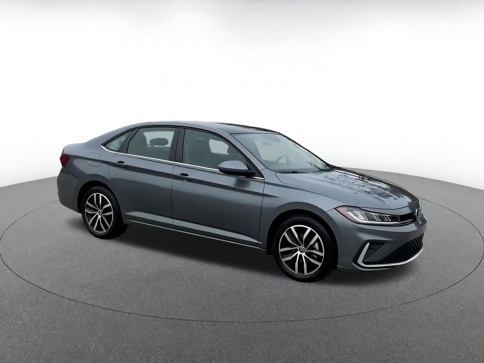 Thumbnail: 2025 Volkswagen Jetta - 2