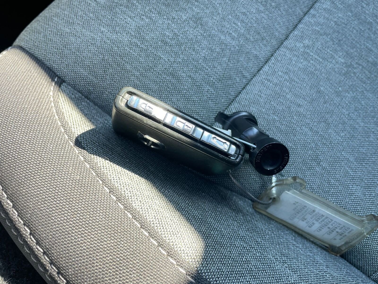 Thumbnail: 2024 Volvo XC40 - 22