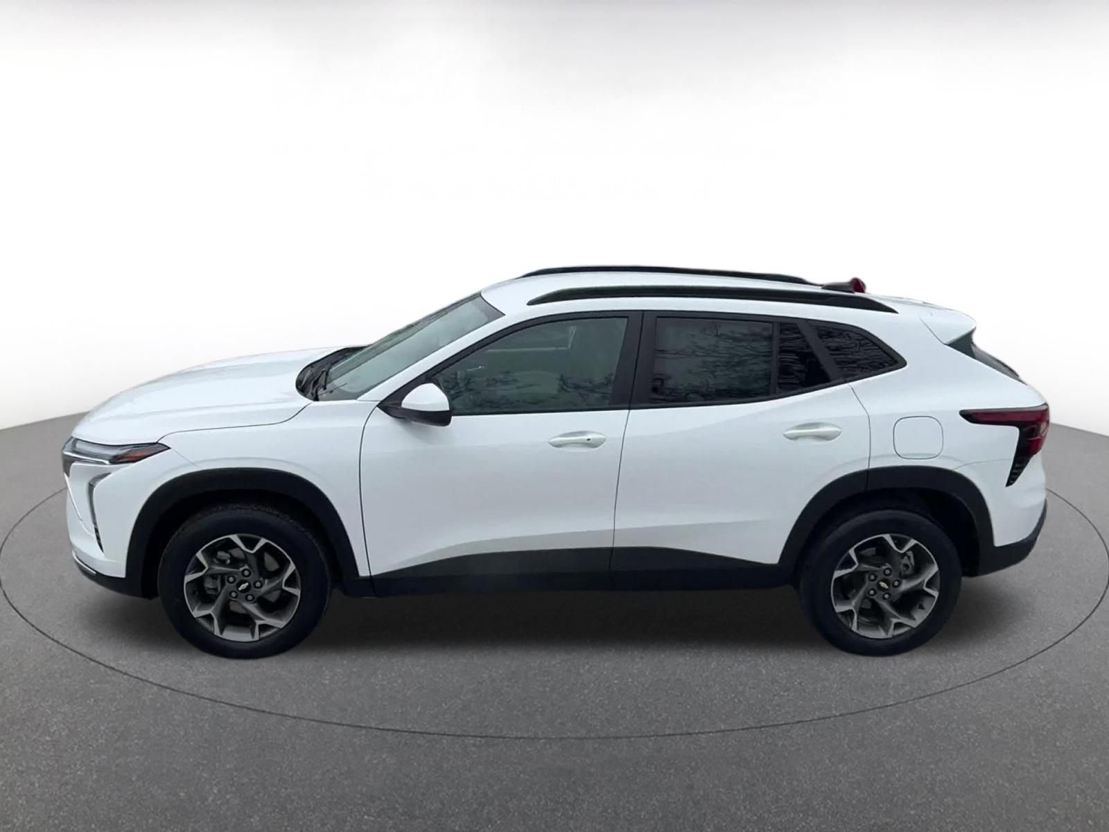 Thumbnail: 2025 Chevrolet Trax - 9