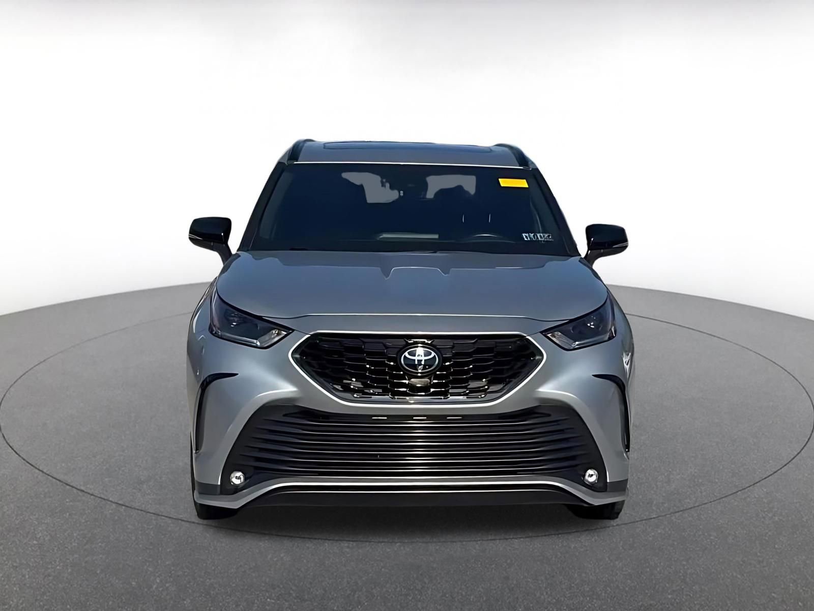 Thumbnail: 2024 Toyota Highlander - 4