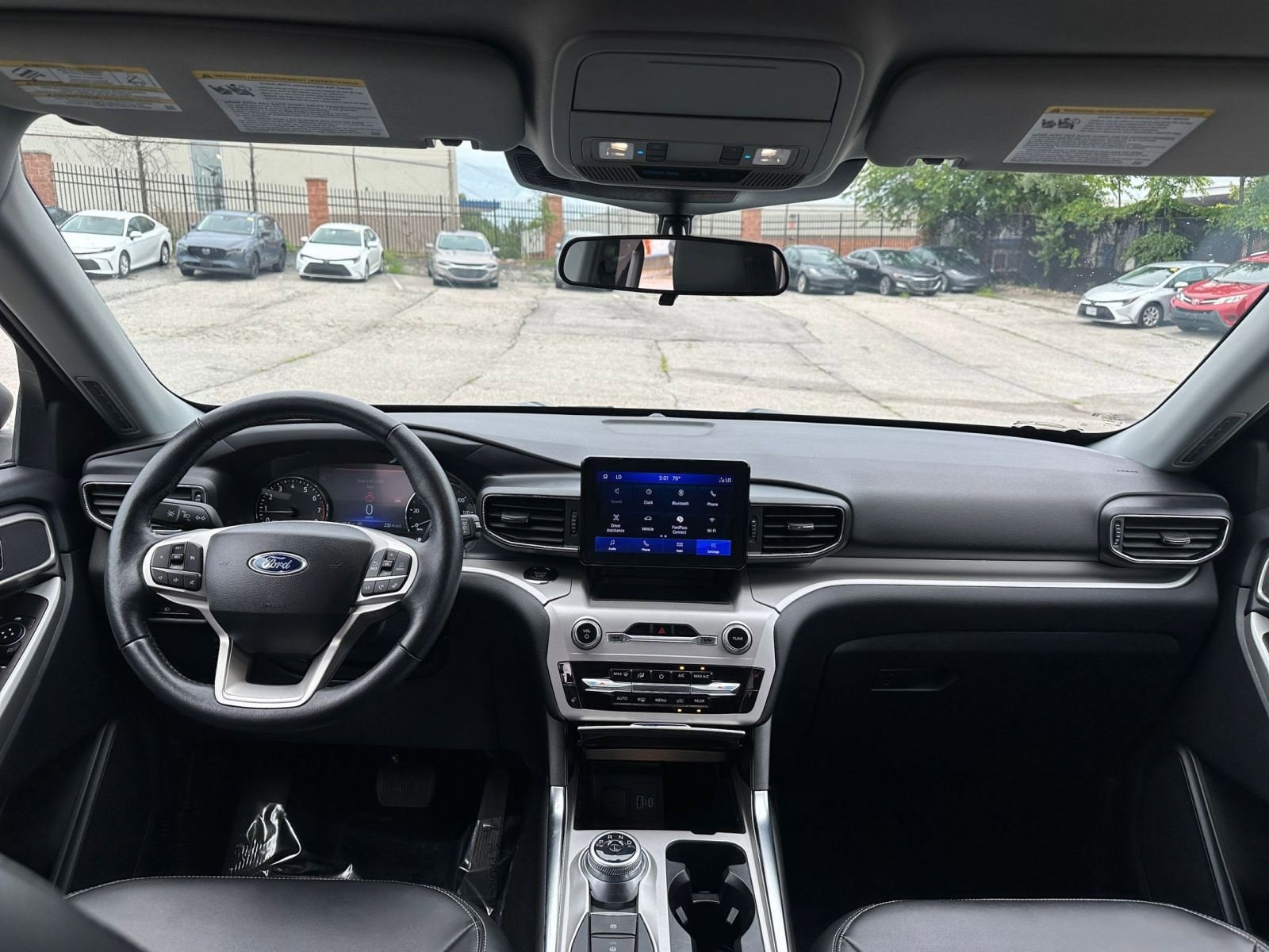 Thumbnail: 2024 Ford Explorer - 32