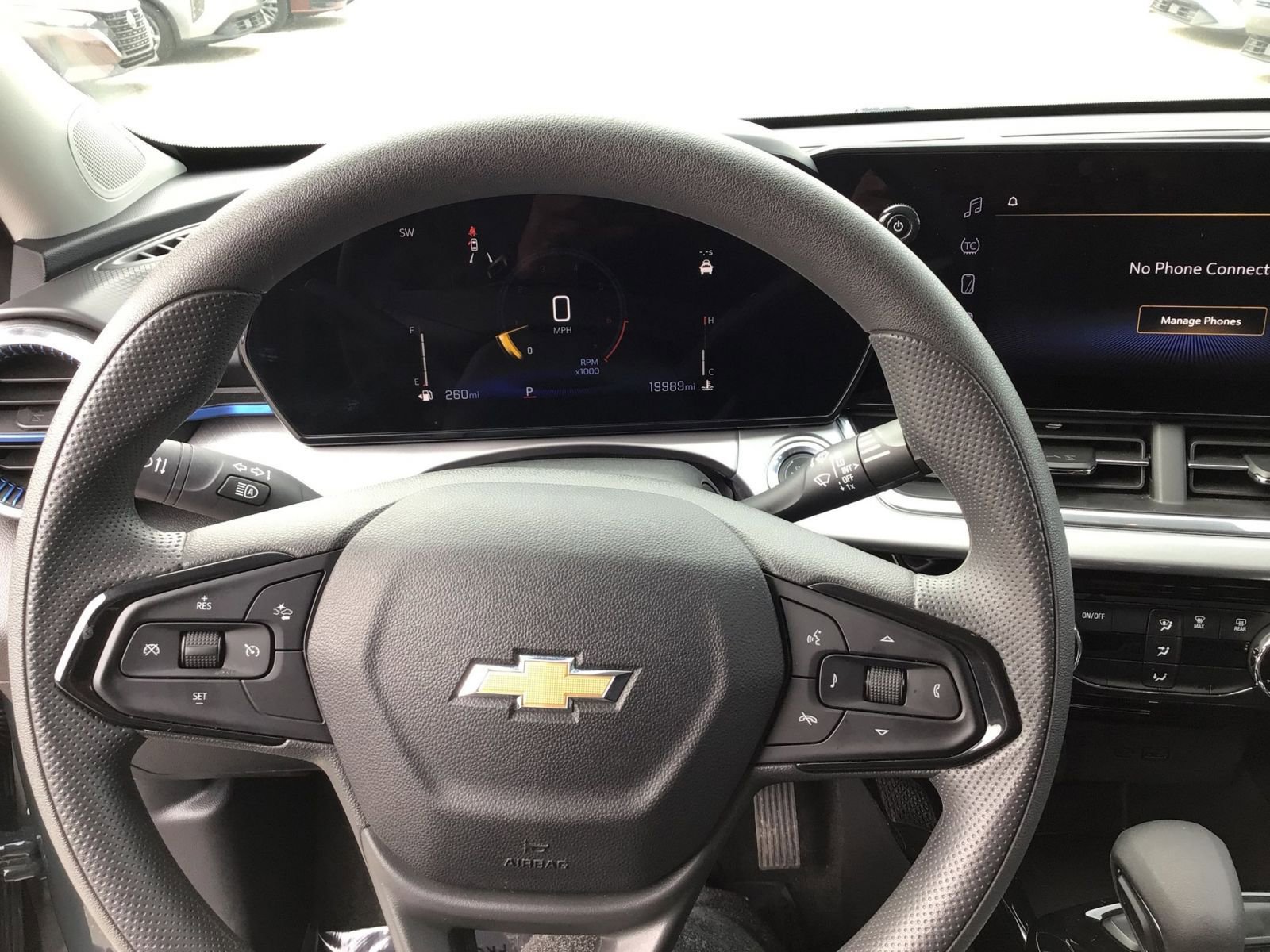 Thumbnail: 2025 Chevrolet Trax - 33