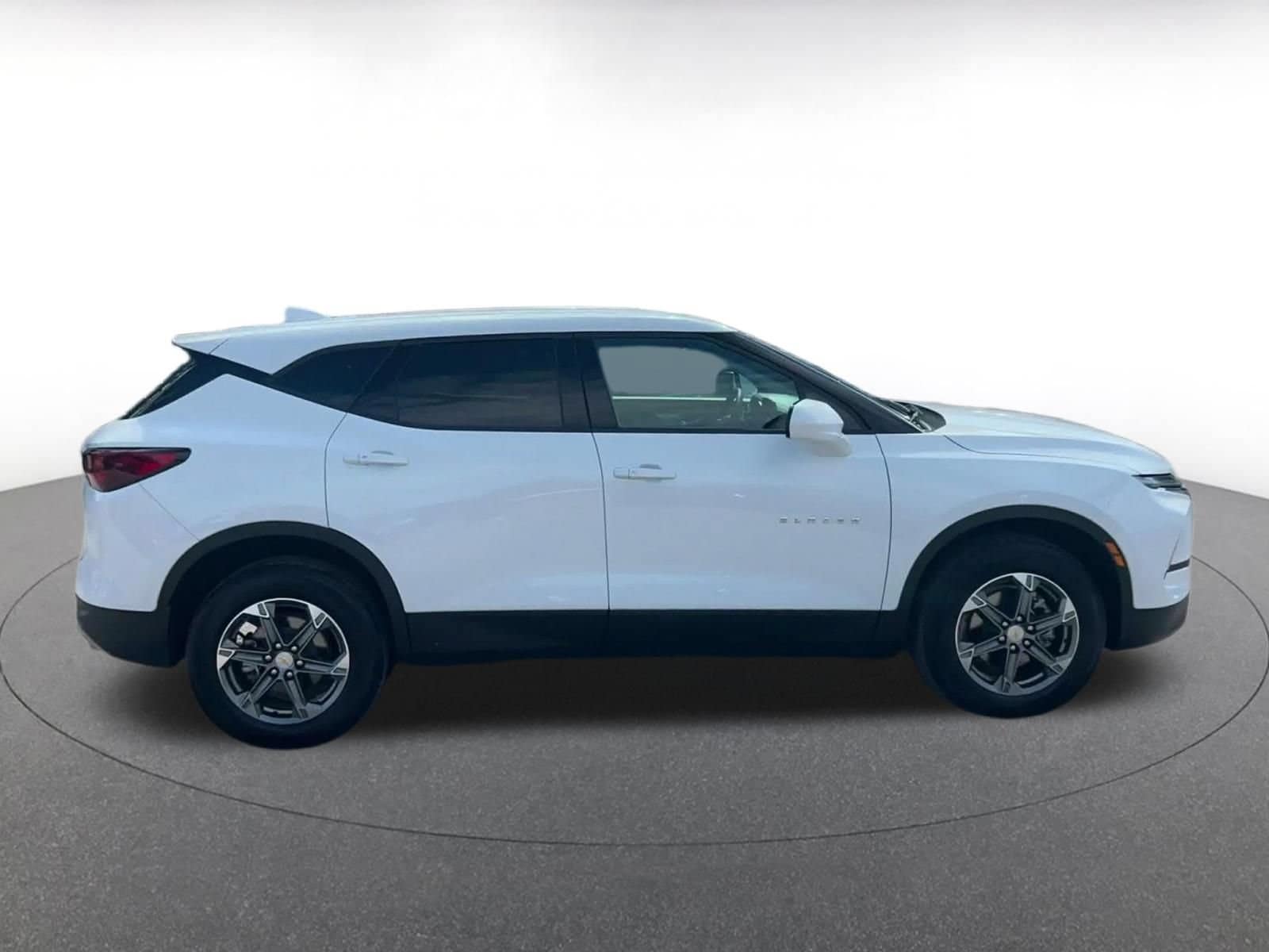 Thumbnail: 2026 Chevrolet Blazer - 15