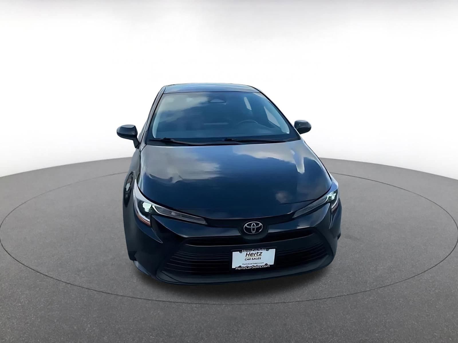 Thumbnail: 2025 Toyota Corolla - 4